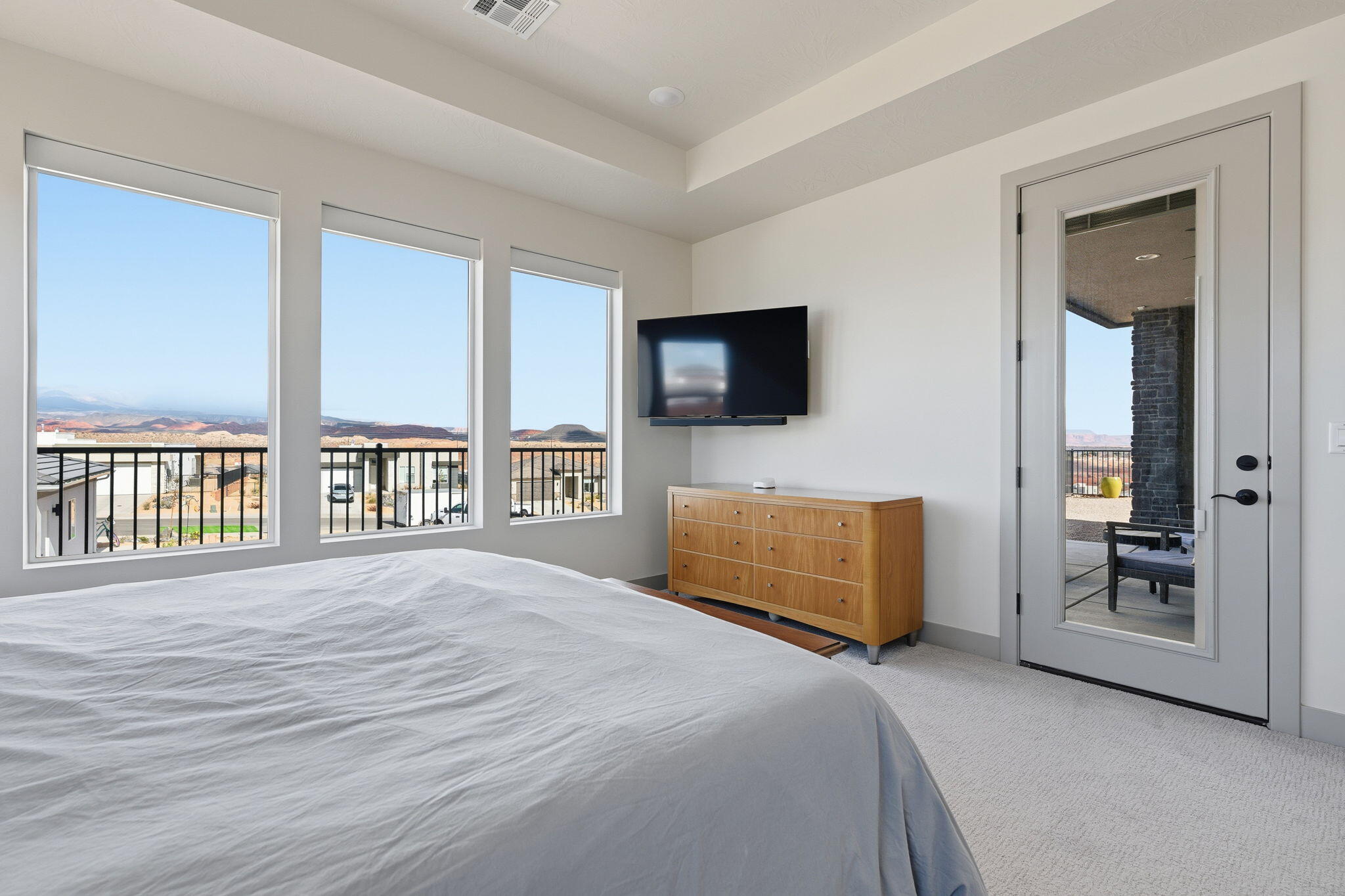 SALARNO HILLS AT DIVARIO - Residential