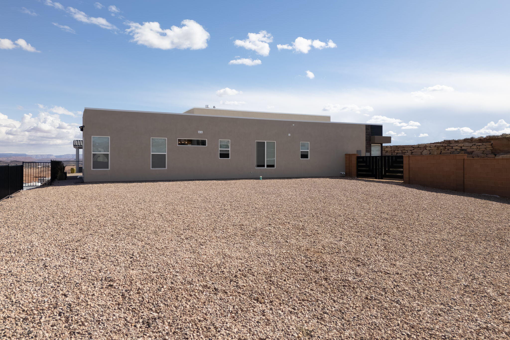 SALARNO HILLS AT DIVARIO - Residential