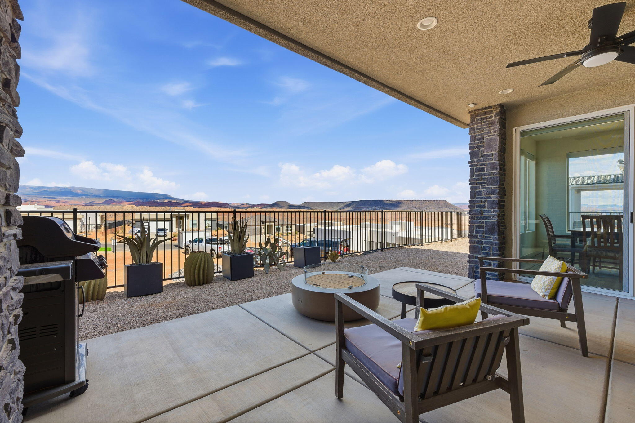 SALARNO HILLS AT DIVARIO - Residential