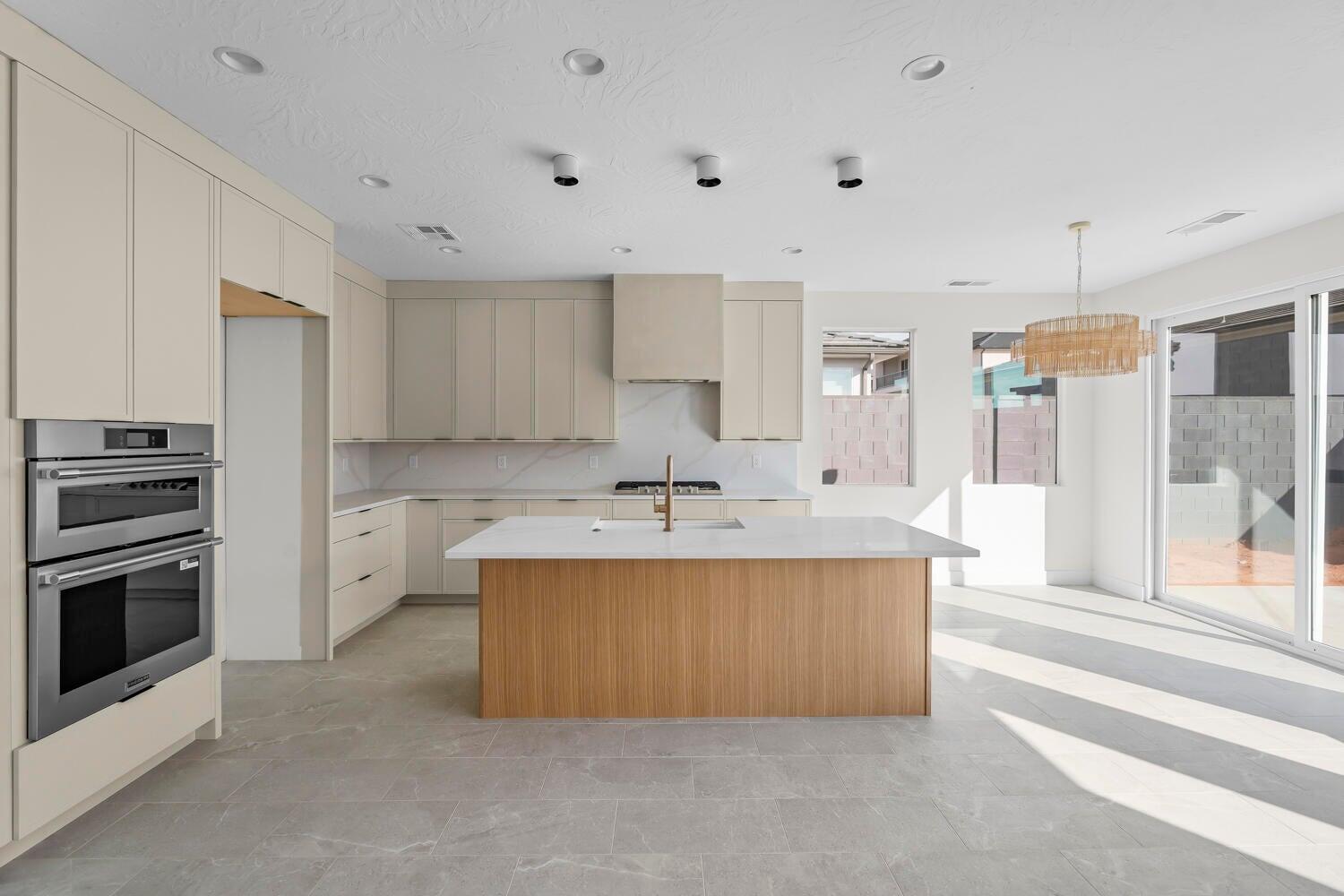 SAND HOLLOW VILLAGE - Residential