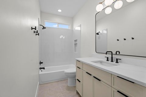 Tiny photo for 4855 W 1930 S, Hurricane, UT 84737 (MLS # 26-271697)