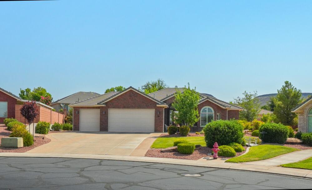 COVENTRY LANE TOWNHOMES - Residential