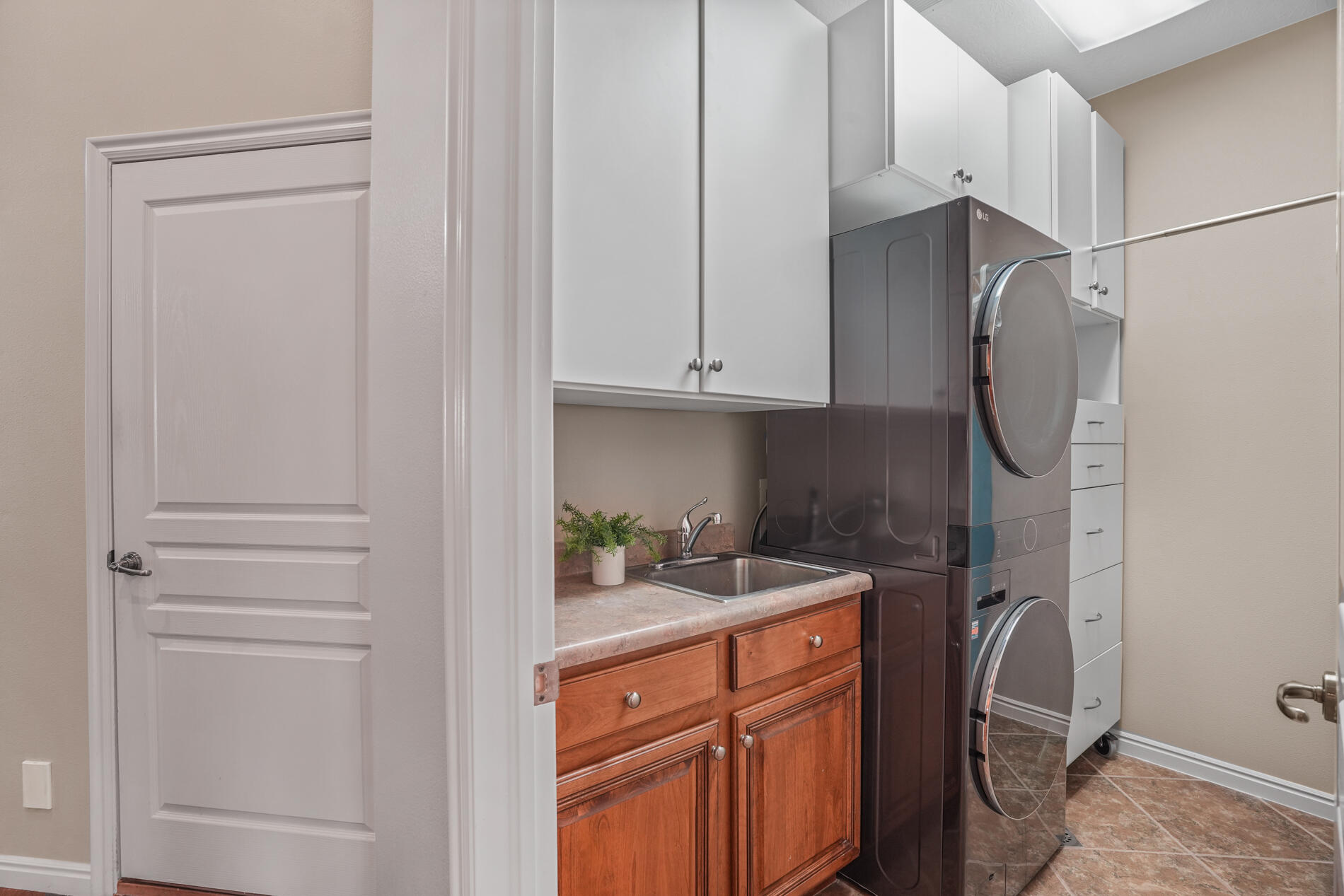 COVENTRY LANE TOWNHOMES - Residential