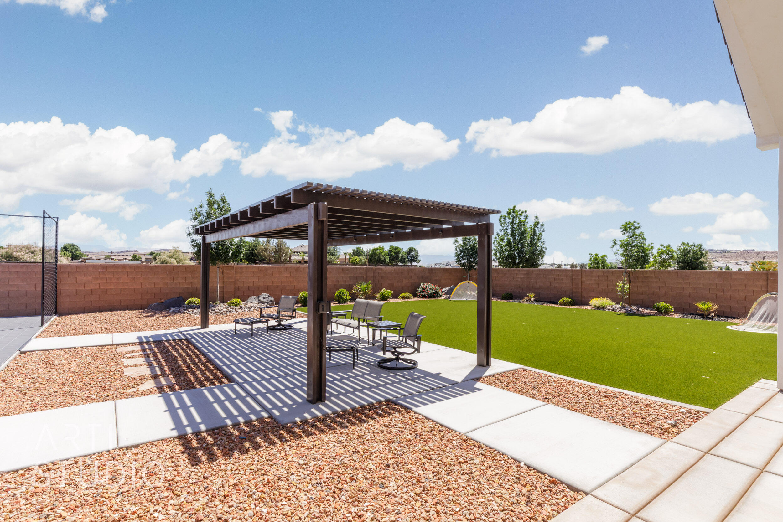 COBBLESTONE FIELDS (W) - Residential