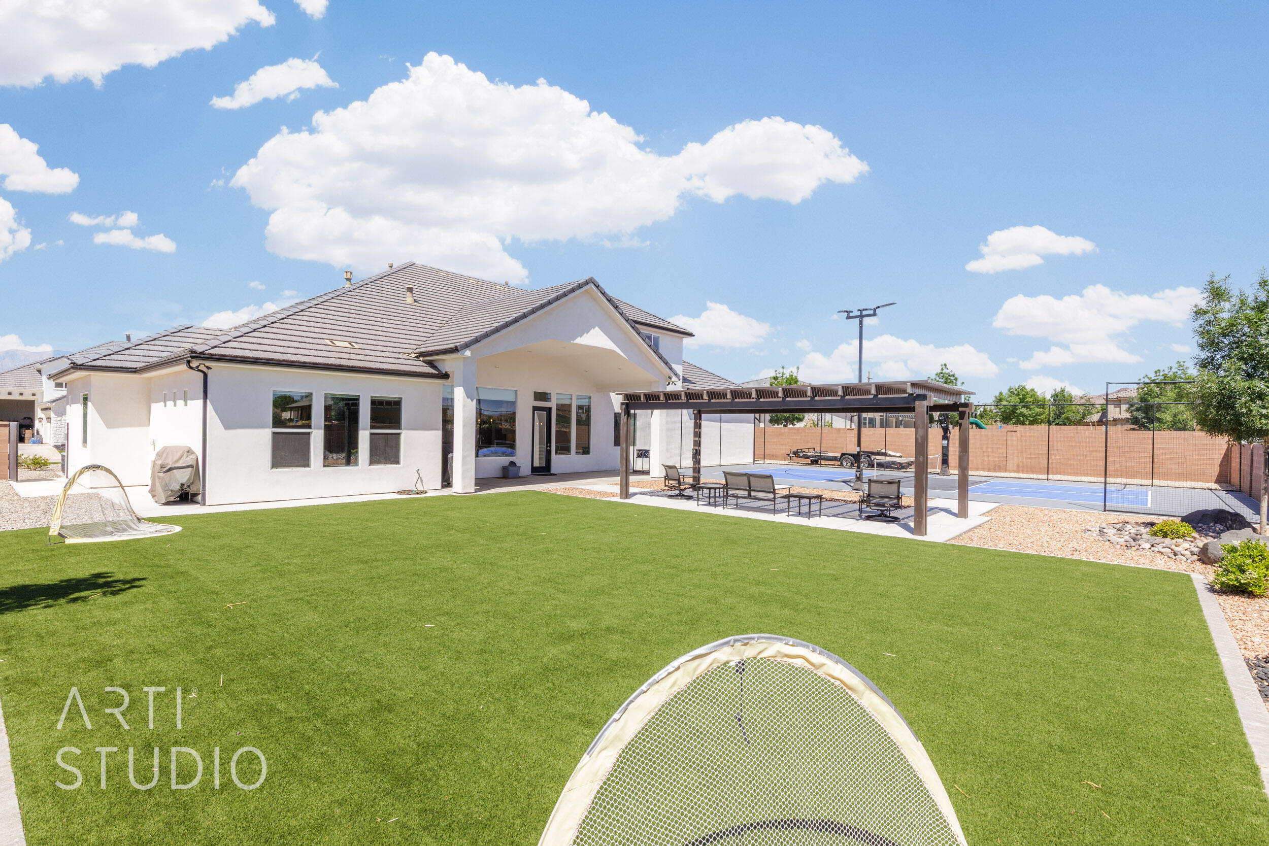 COBBLESTONE FIELDS (W) - Residential