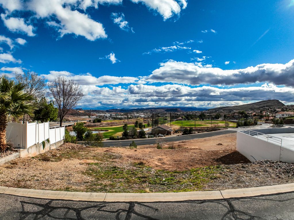 Photo of 676 Lava Pointe DR, Saint George, UT 84770 (MLS # 26-269432)