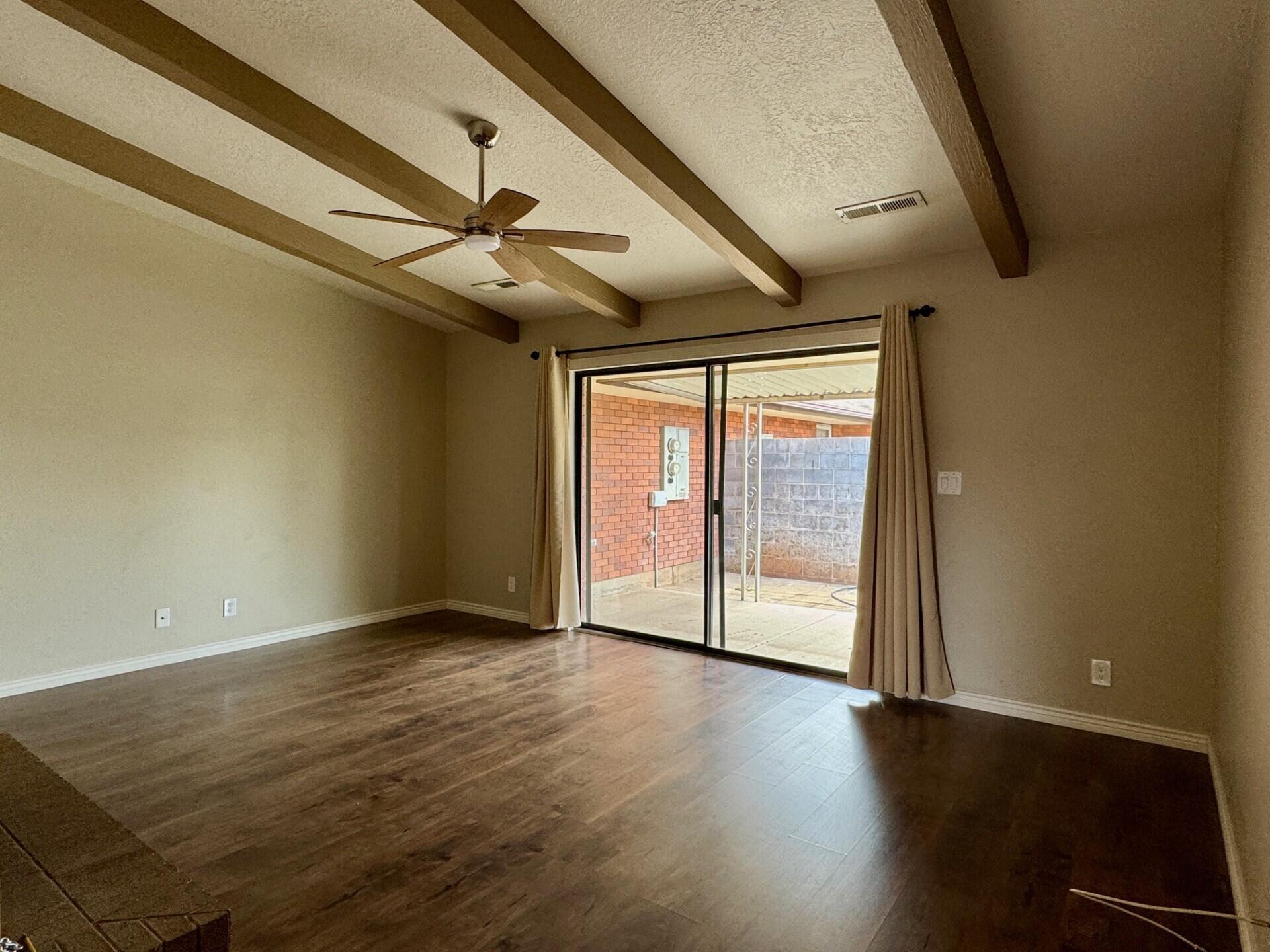 ST GEORGE SNOW PK TOWNHOMES - Residential