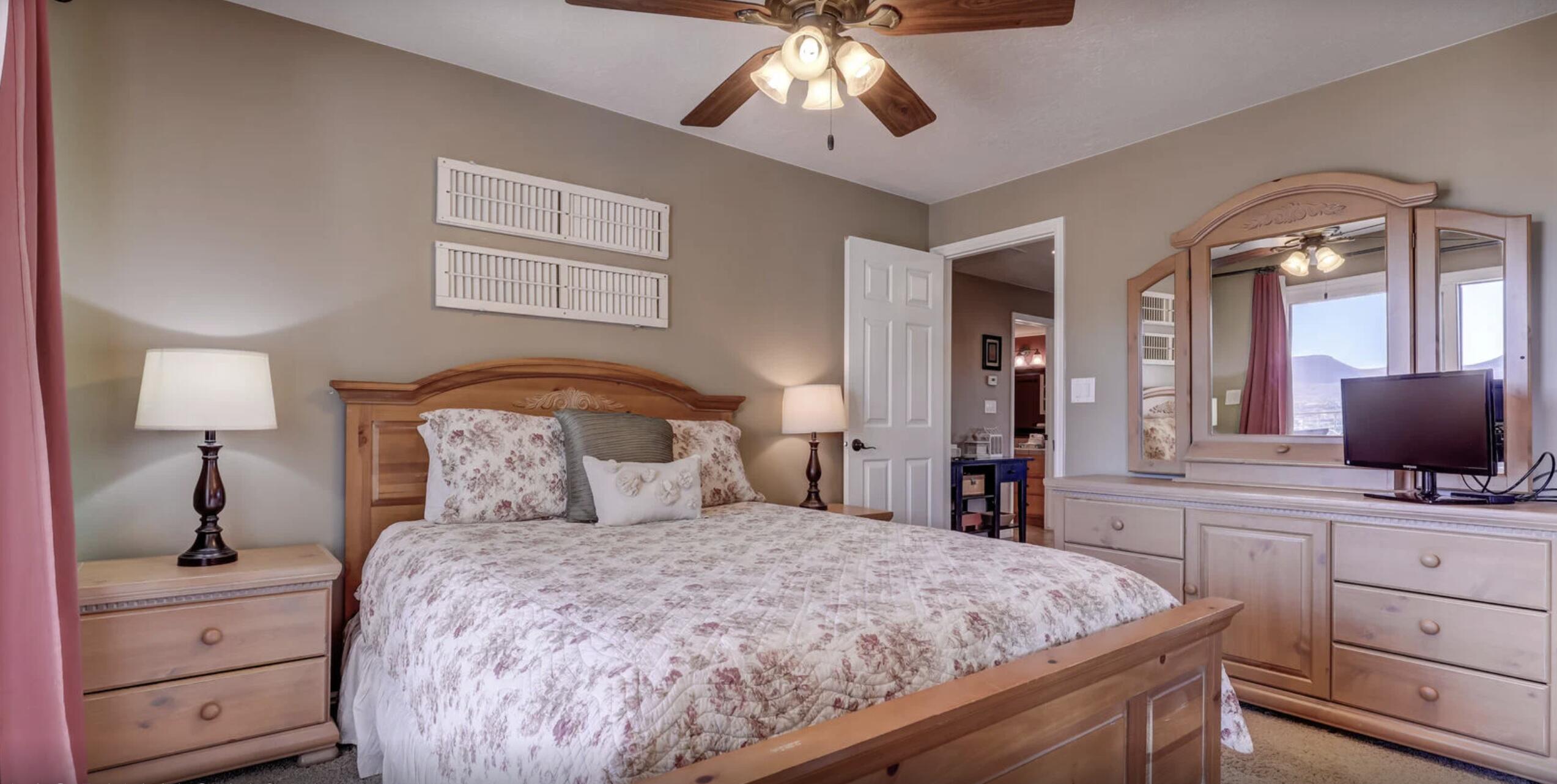 LAS PALMAS RESORT CONDOS - Residential