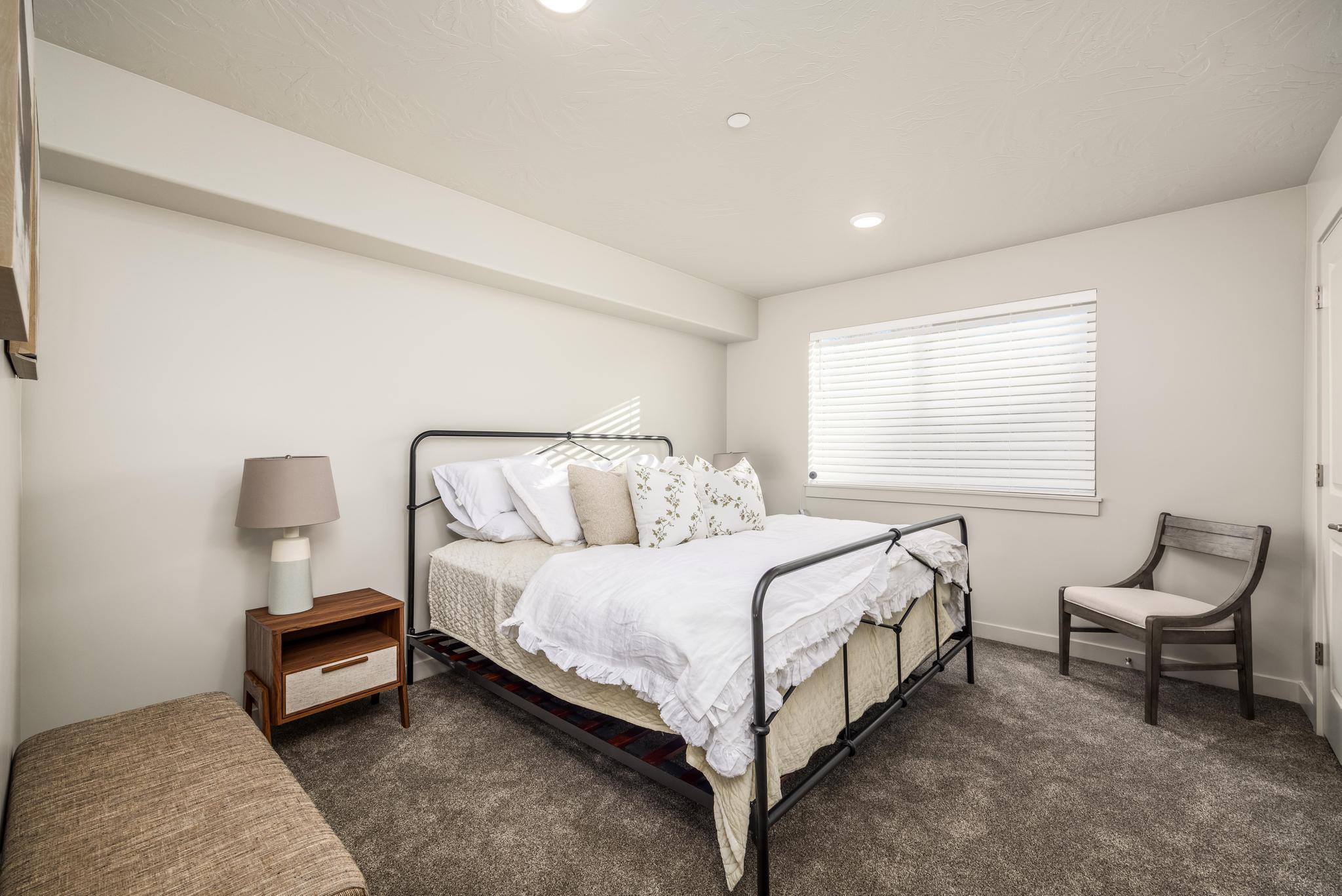 LONE ROCK CONDOS - Residential