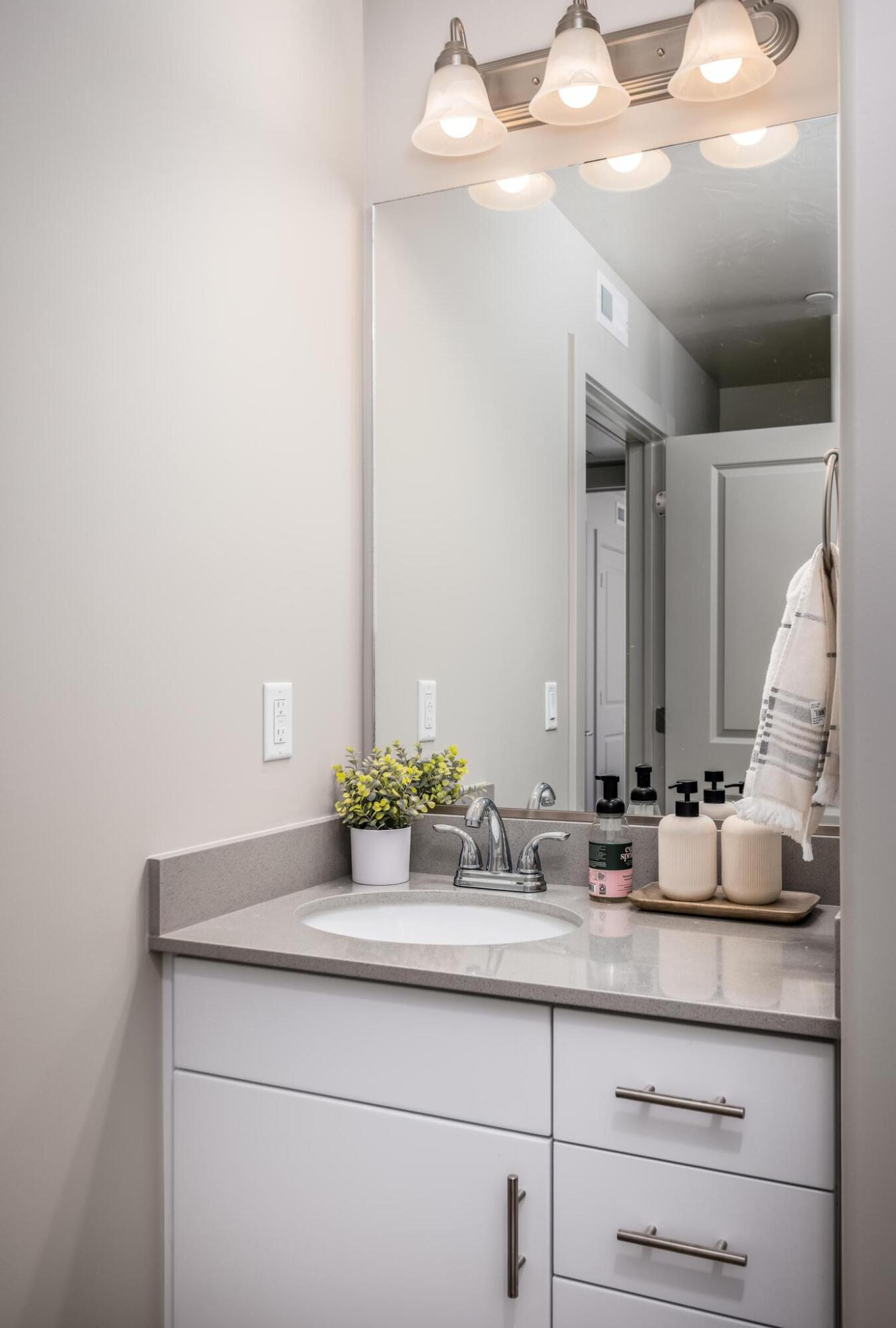 LONE ROCK CONDOS - Residential