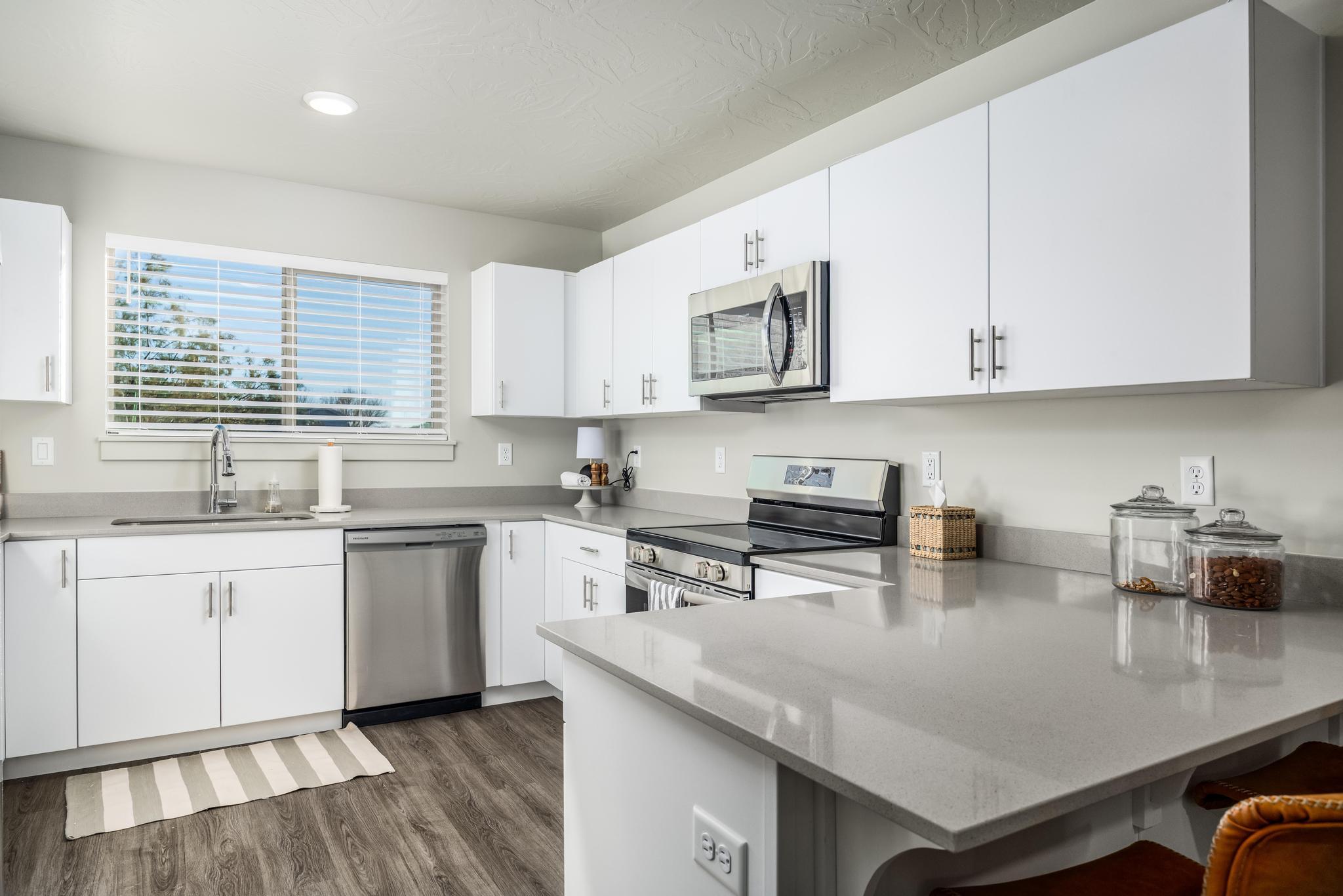 LONE ROCK CONDOS - Residential