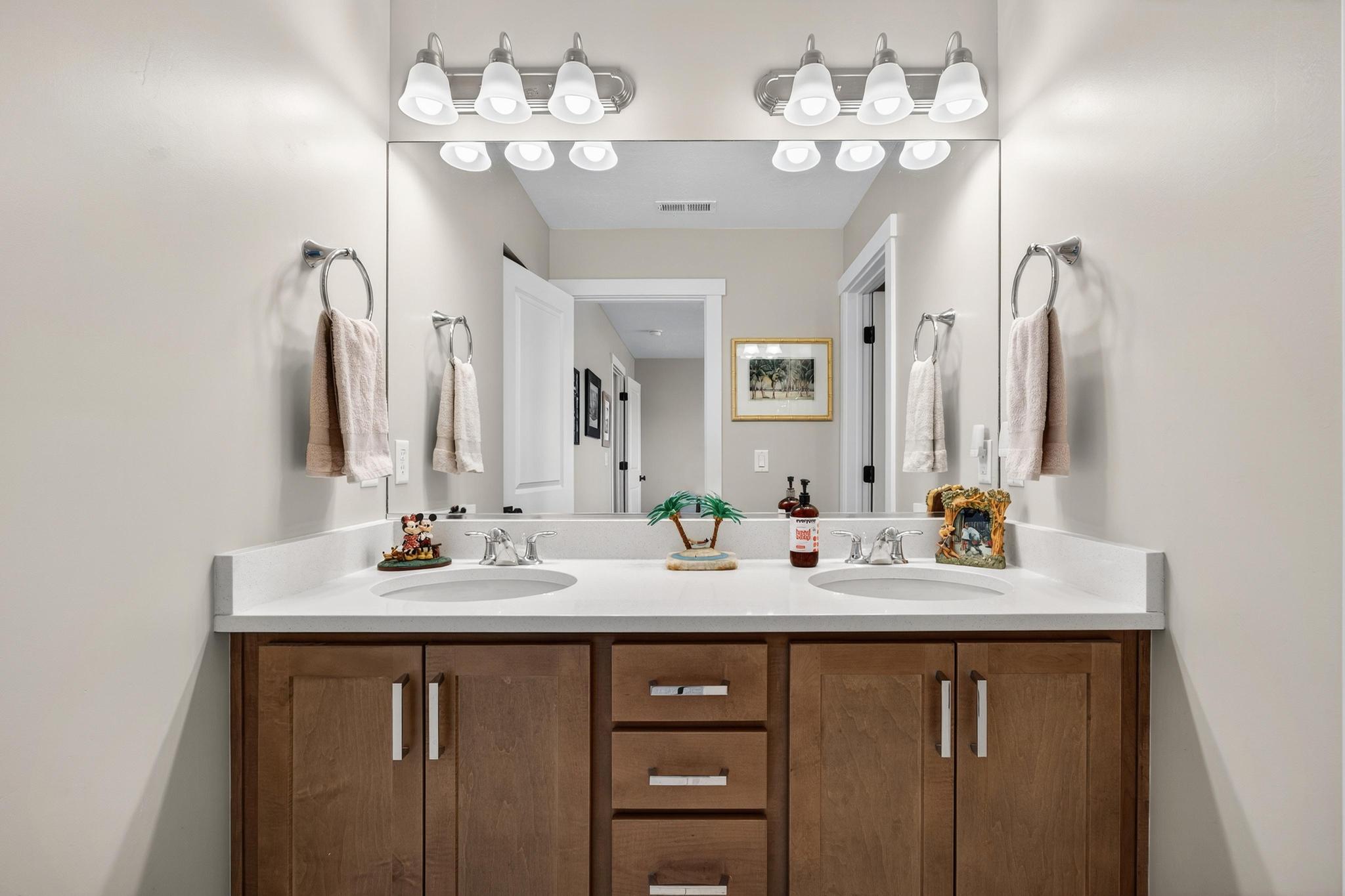 AUBURN HILLS - Residential