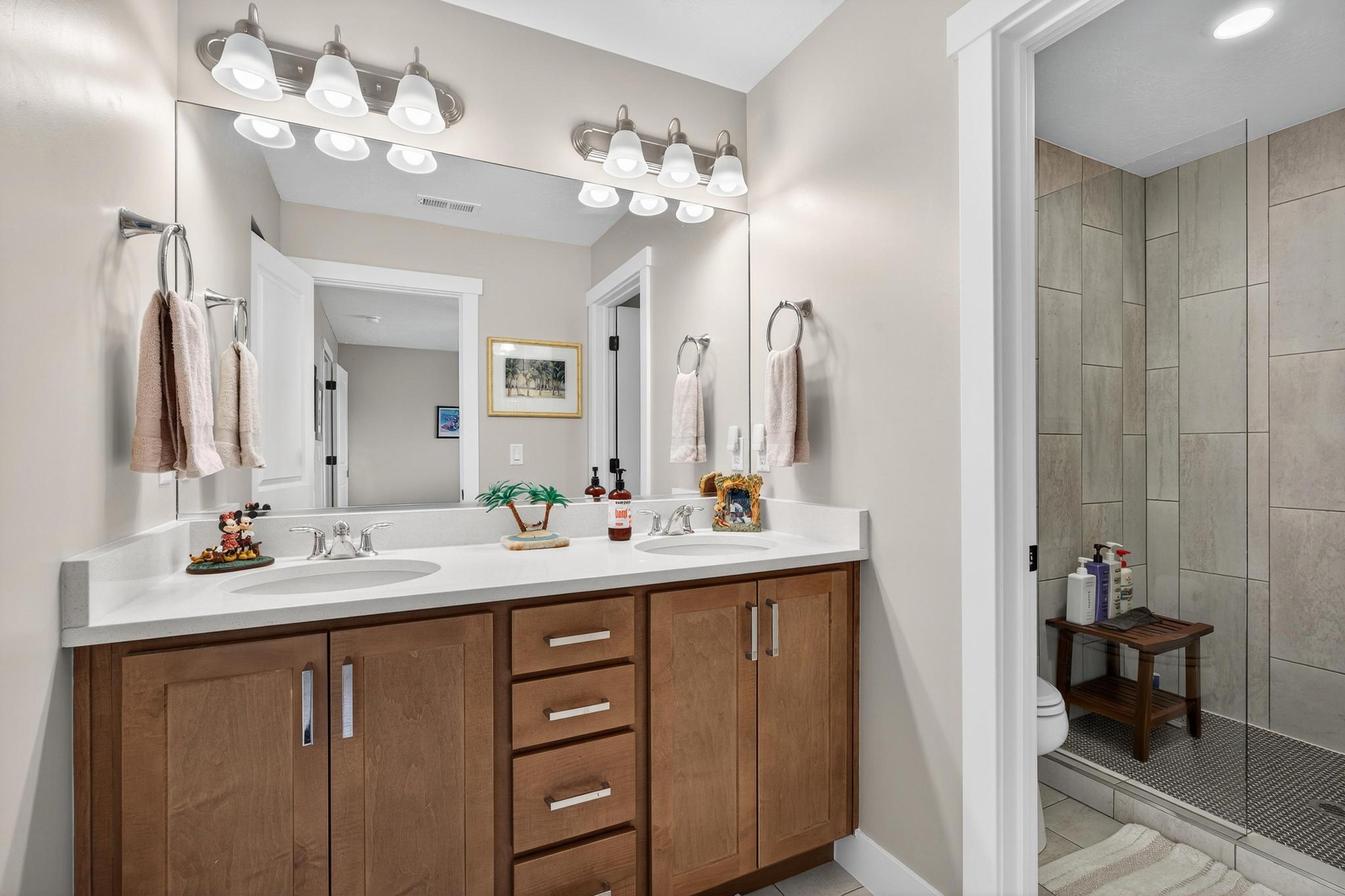 AUBURN HILLS - Residential