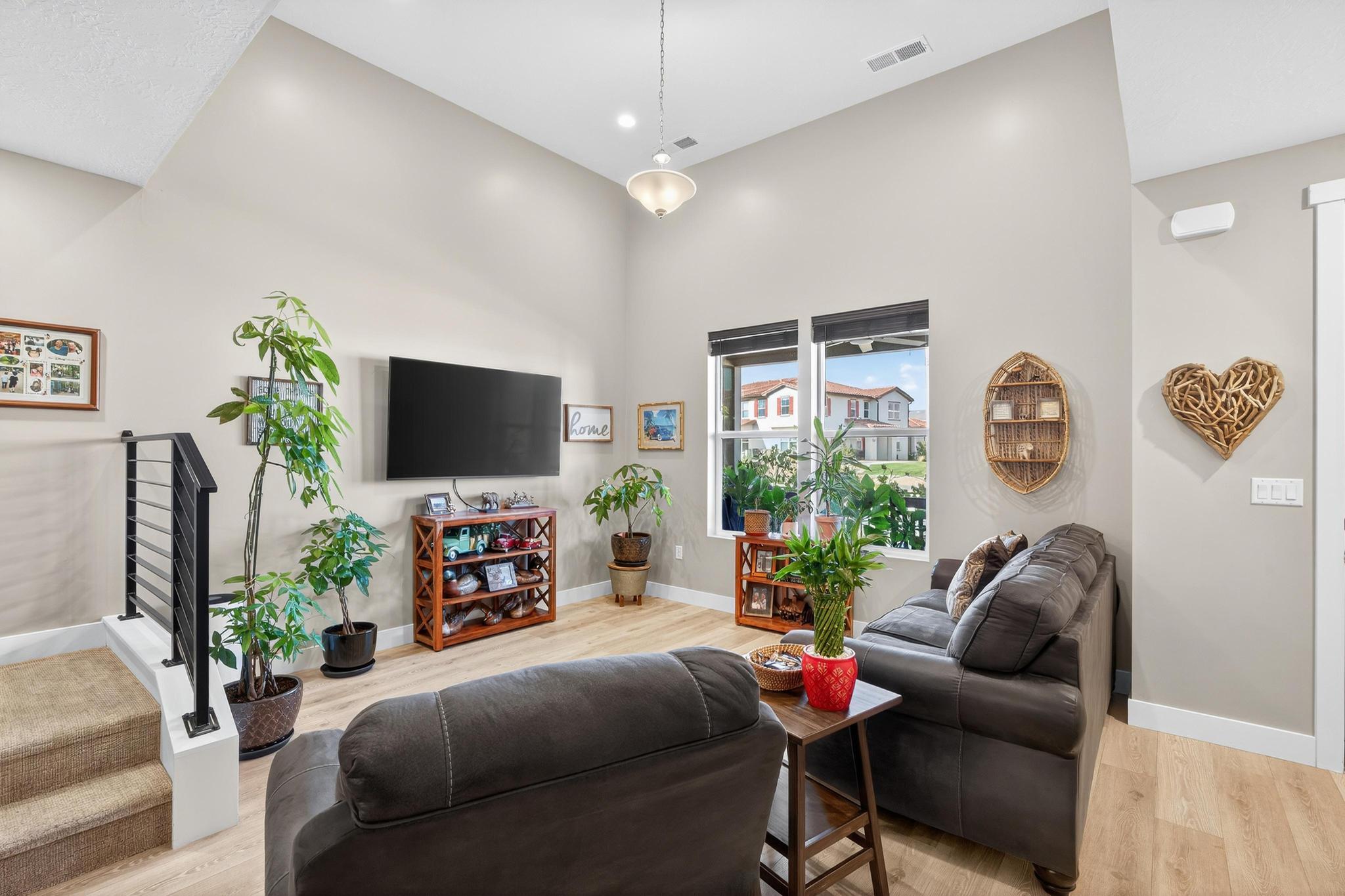 AUBURN HILLS - Residential