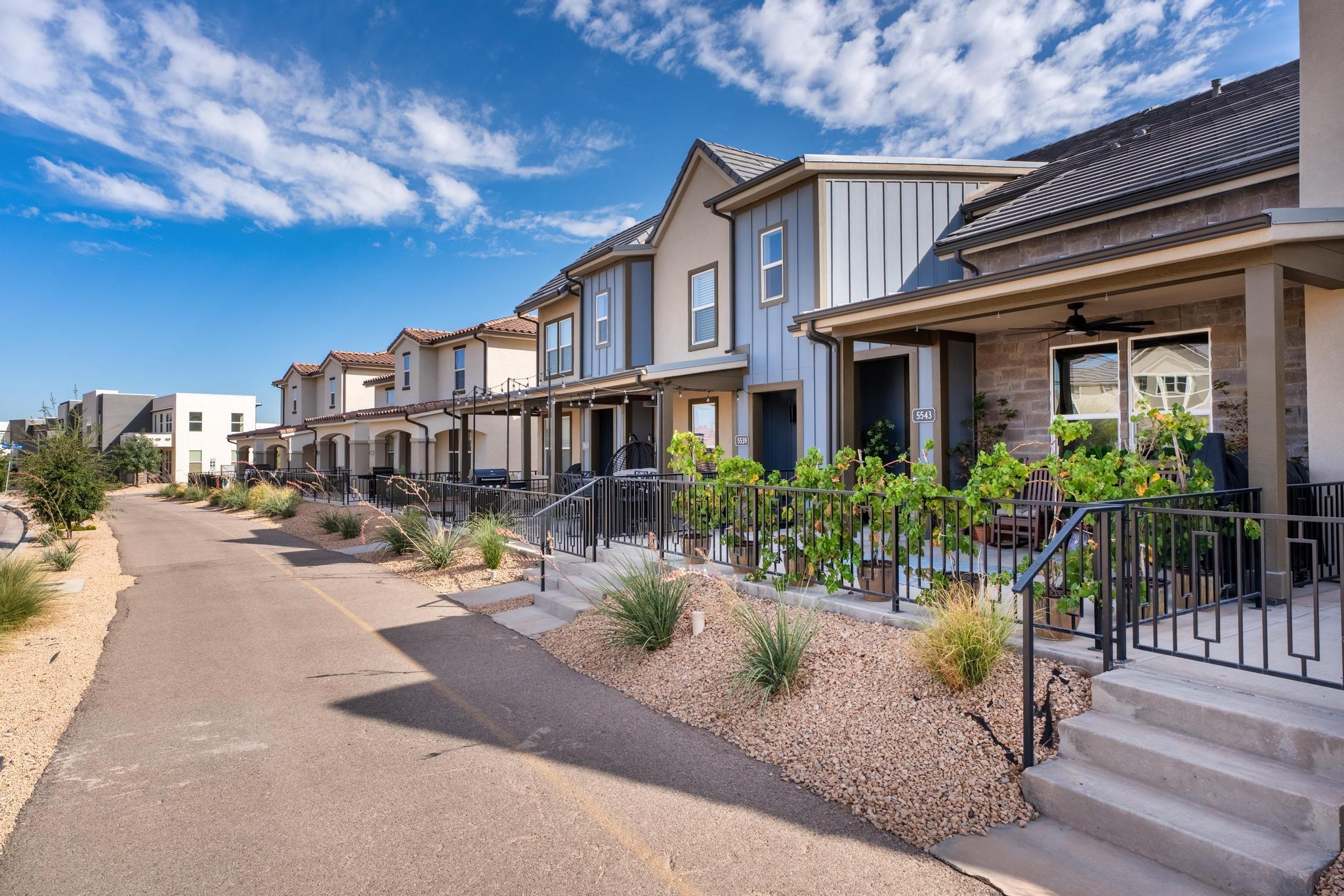 AUBURN HILLS - Residential