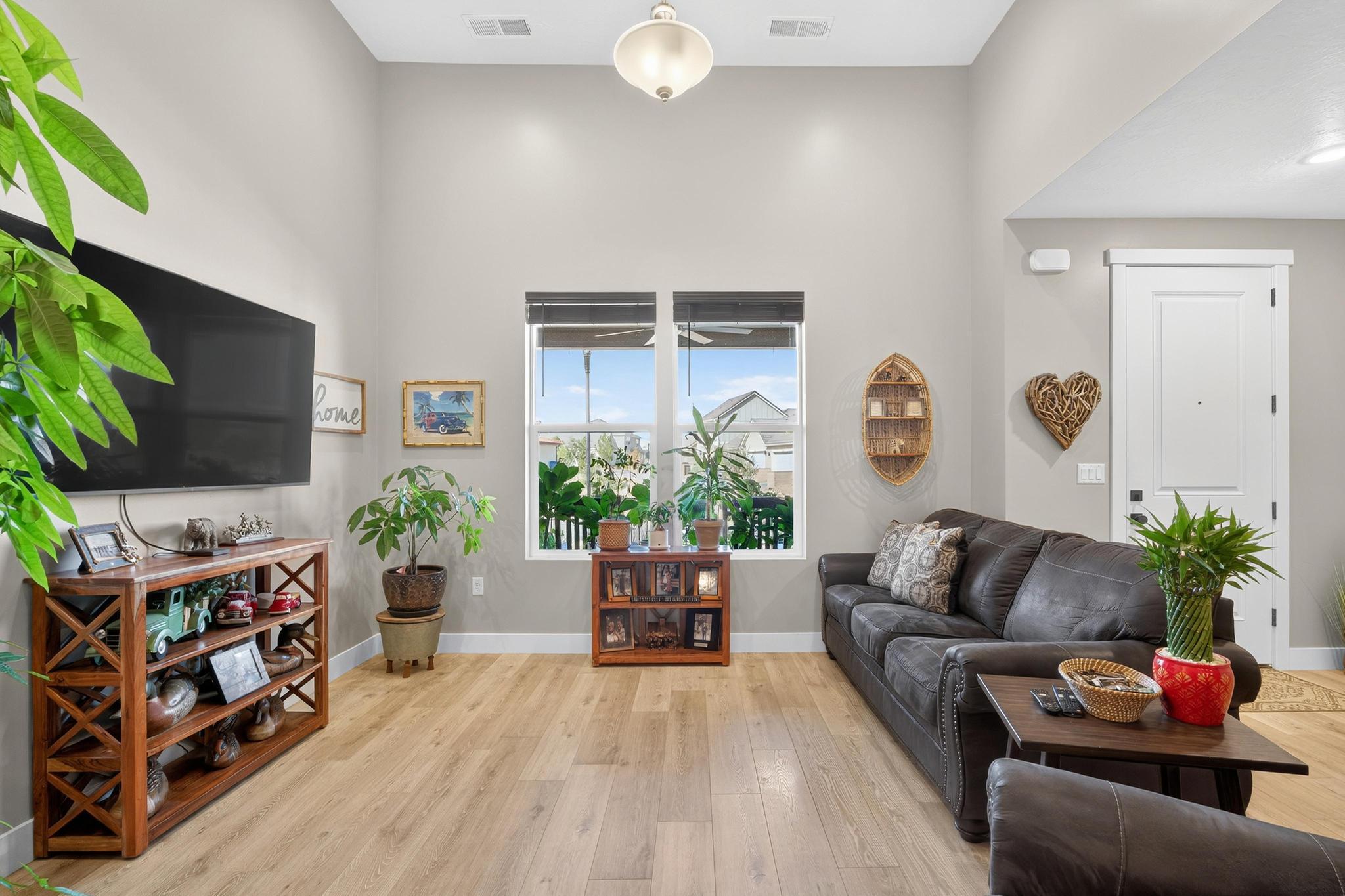 AUBURN HILLS - Residential