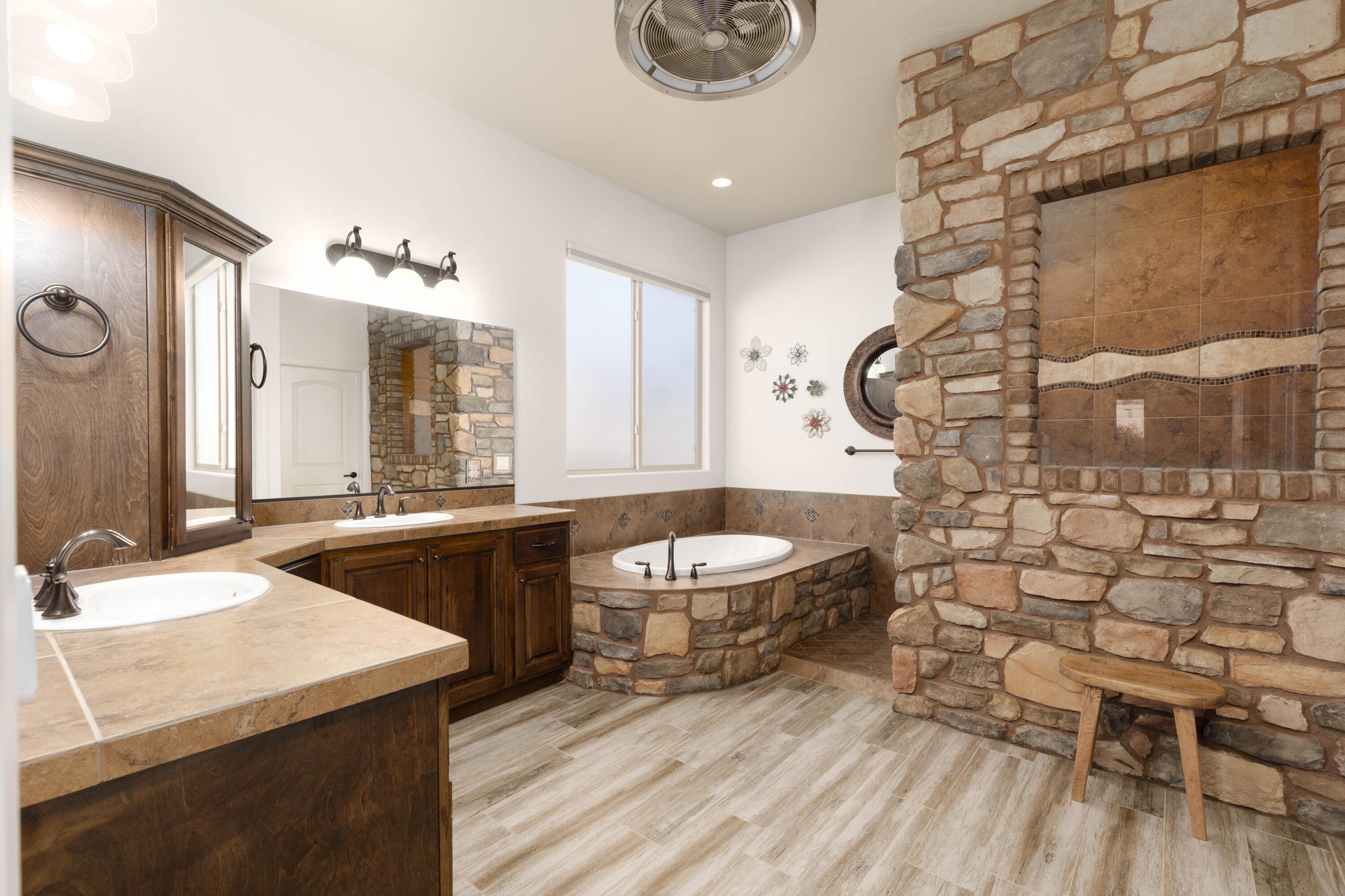 SILVERSTONE AT GREEN SPRINGS - Residential