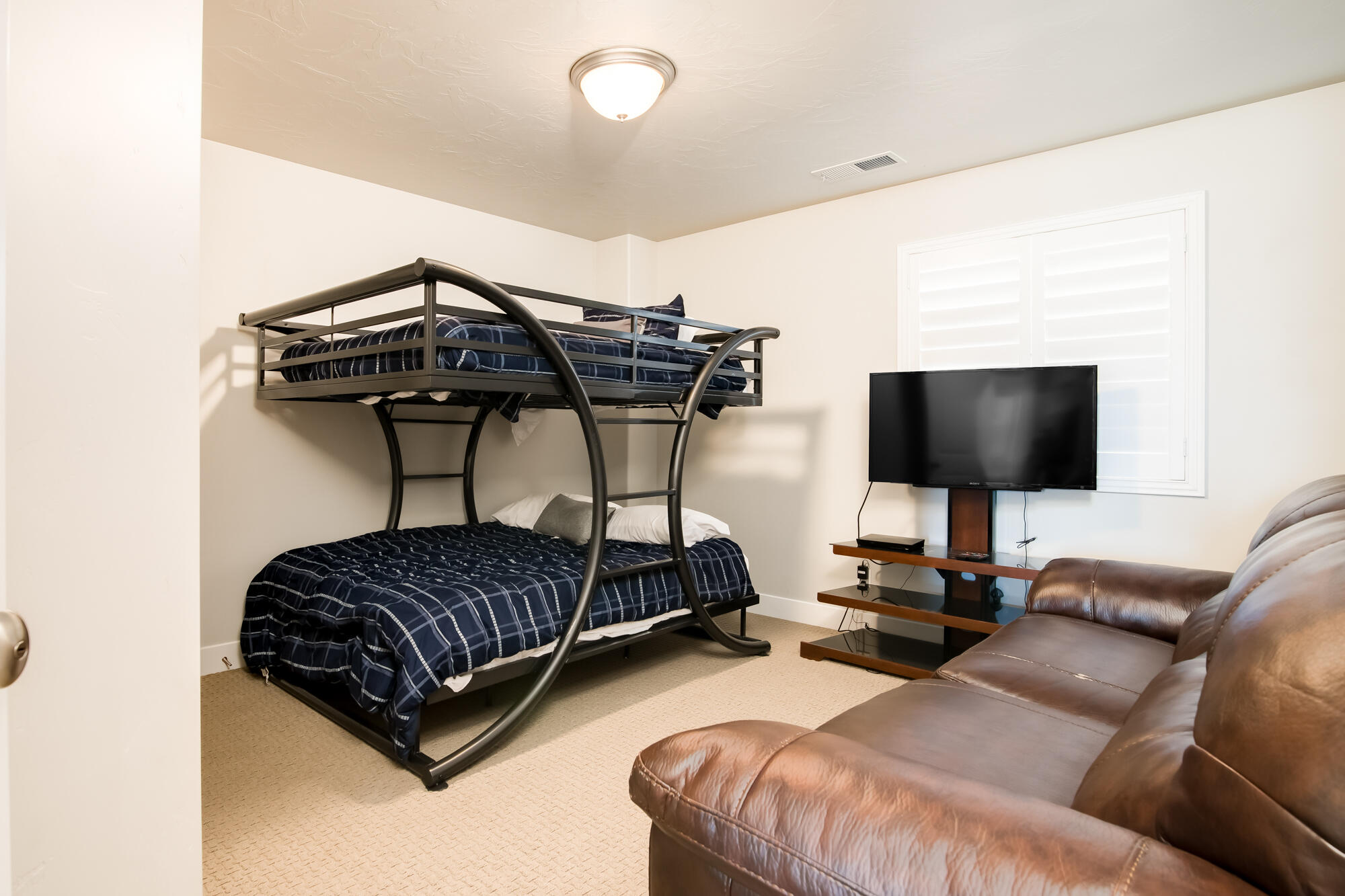 CORAL RIDGE TOWNHOMES - Residential