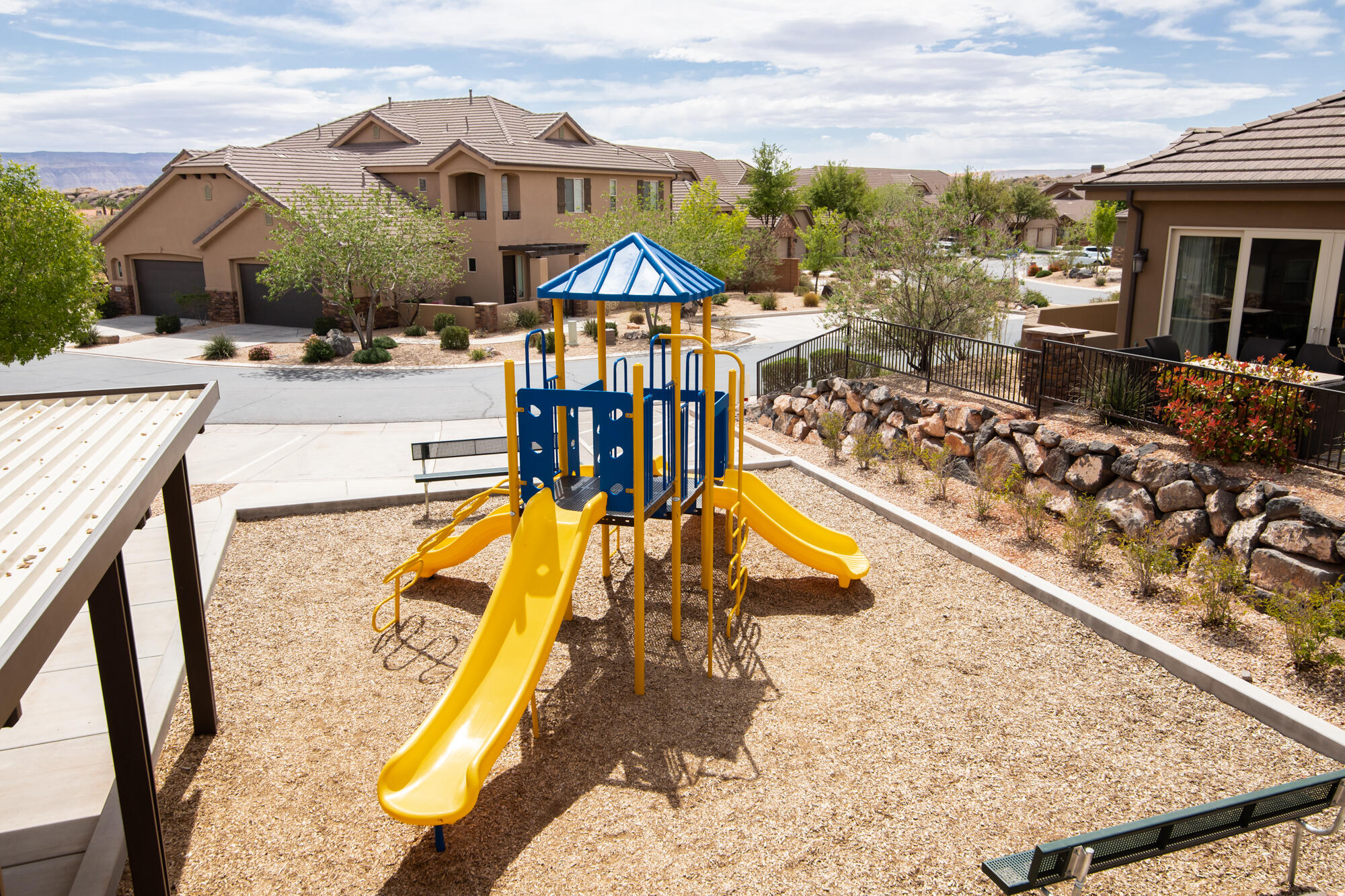 CORAL RIDGE TOWNHOMES - Residential