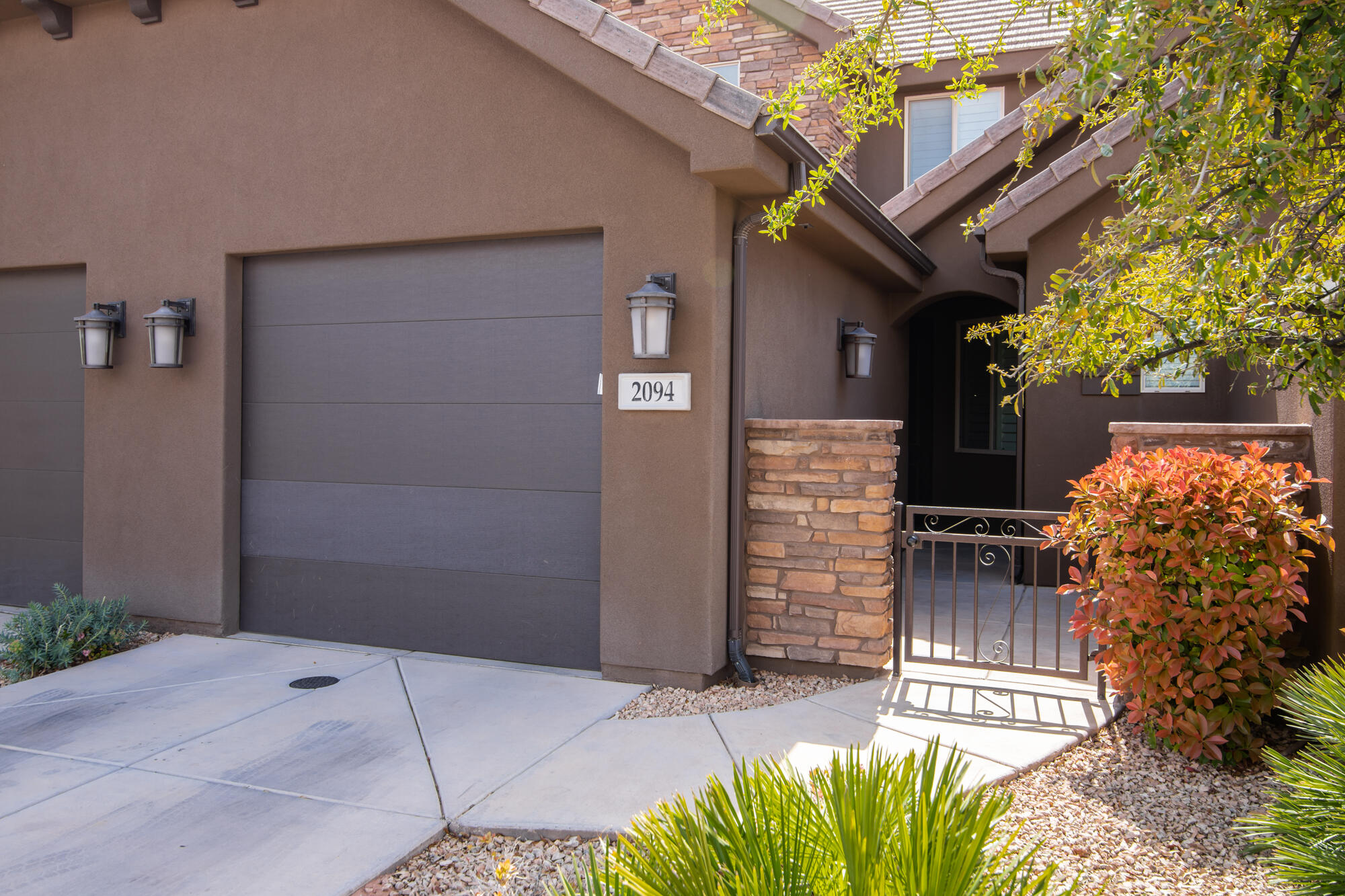 CORAL RIDGE TOWNHOMES - Residential