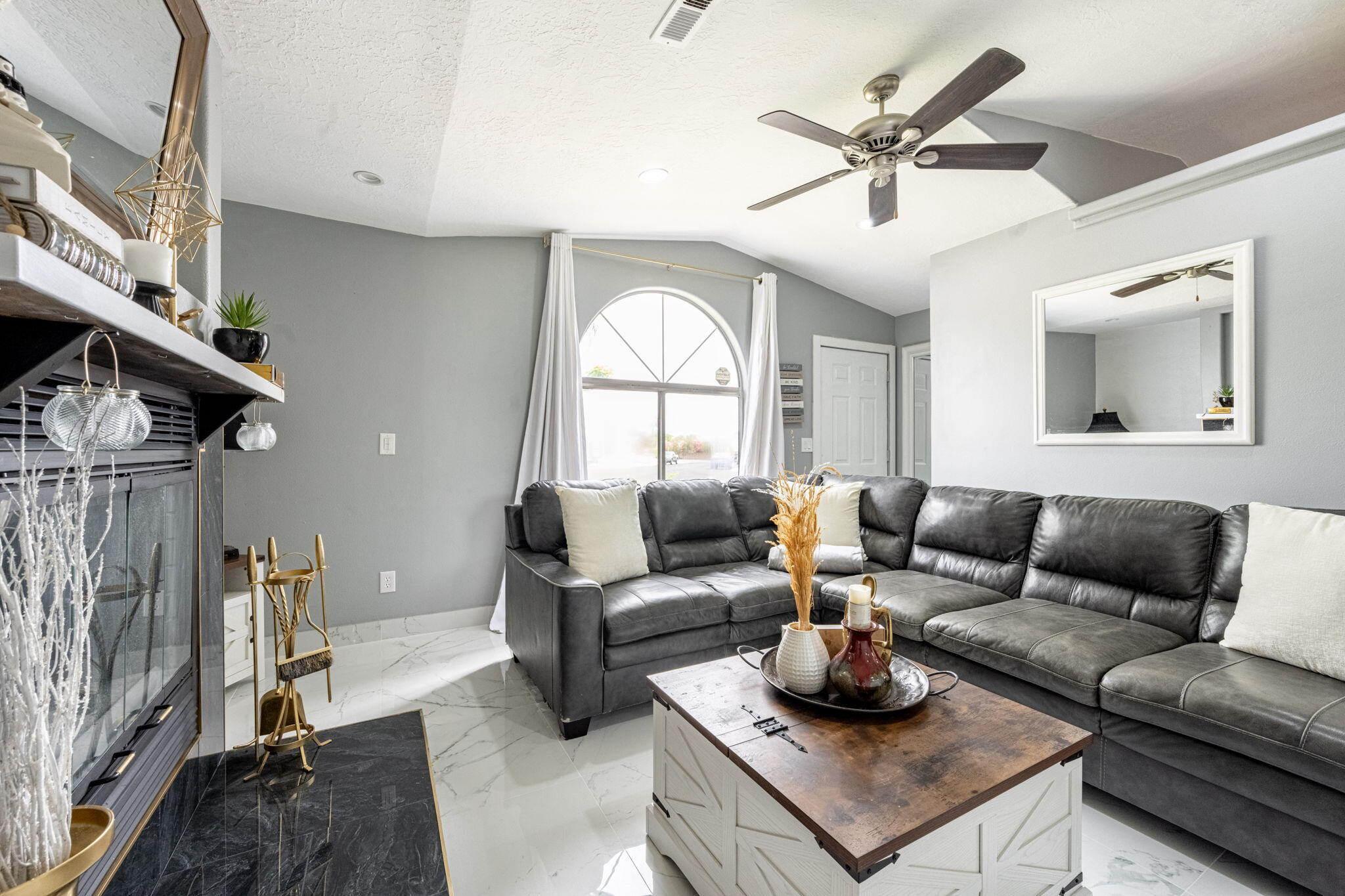 SUNRISE ESTATES - Residential