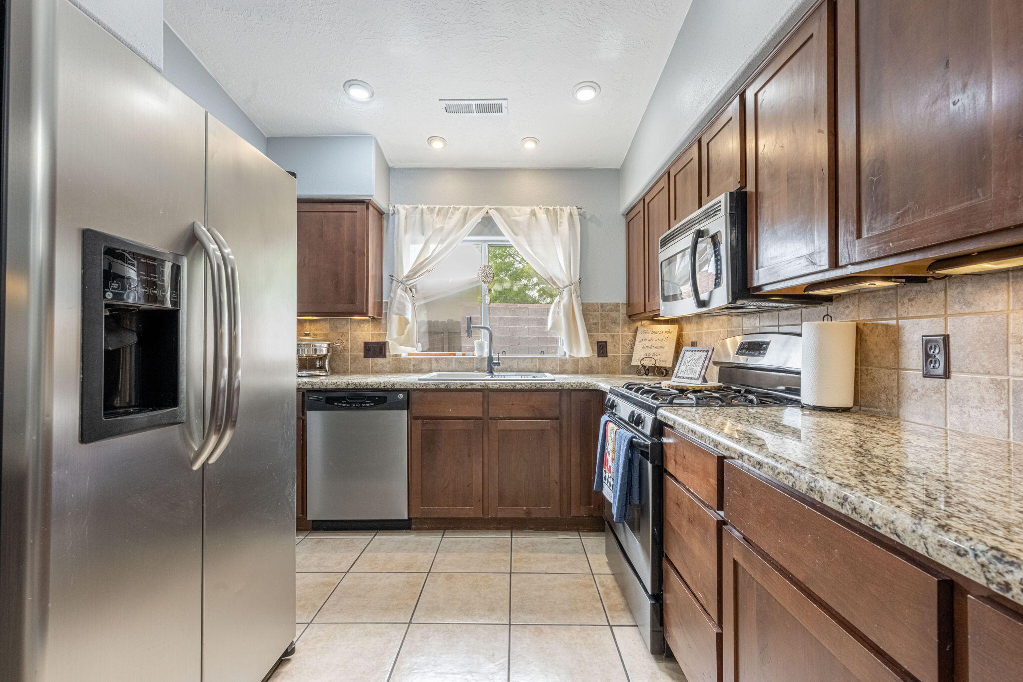 SUNRISE ESTATES - Residential