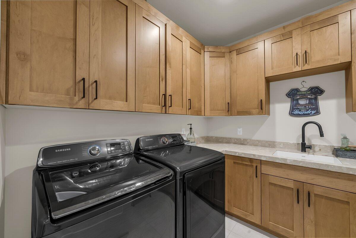 LEDGES OF SG POCKET MESA - Residential