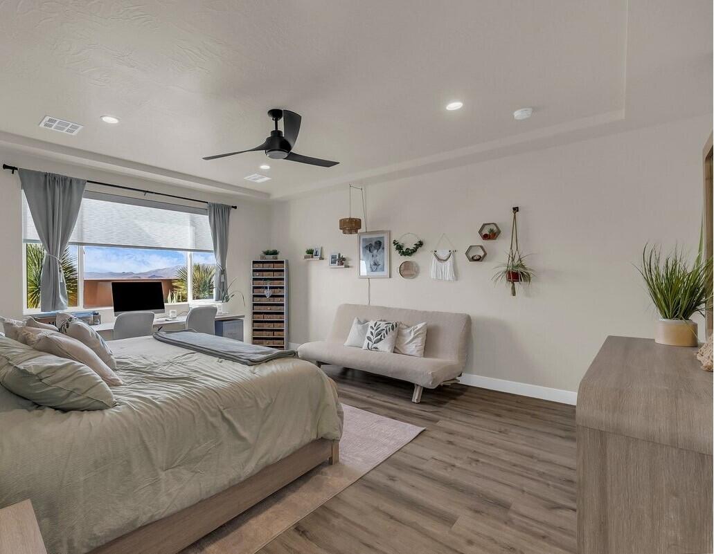 LEDGES OF SG POCKET MESA - Residential