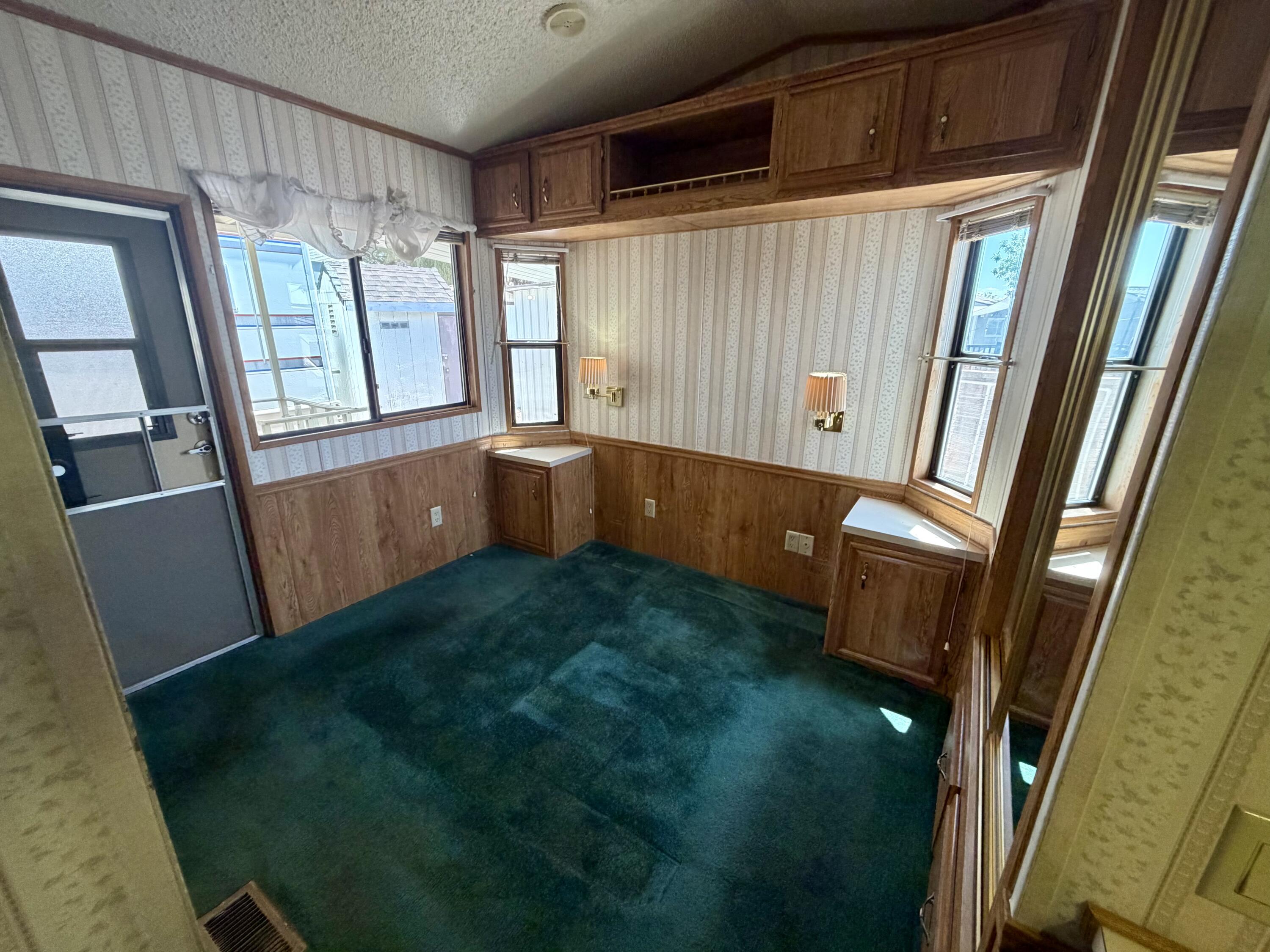 DIXIE DOWNS RV RESORT - Residential