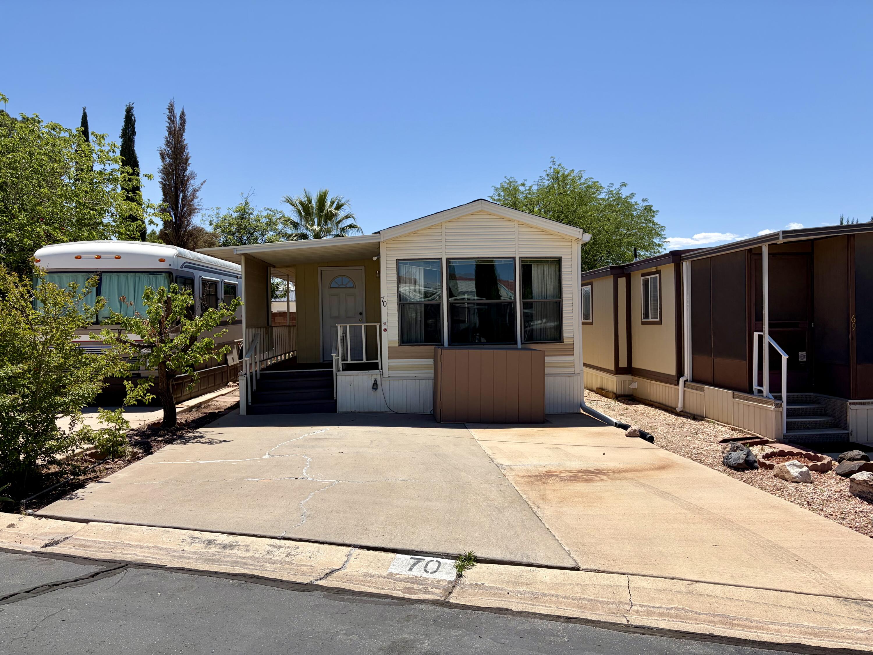 DIXIE DOWNS RV RESORT - Residential