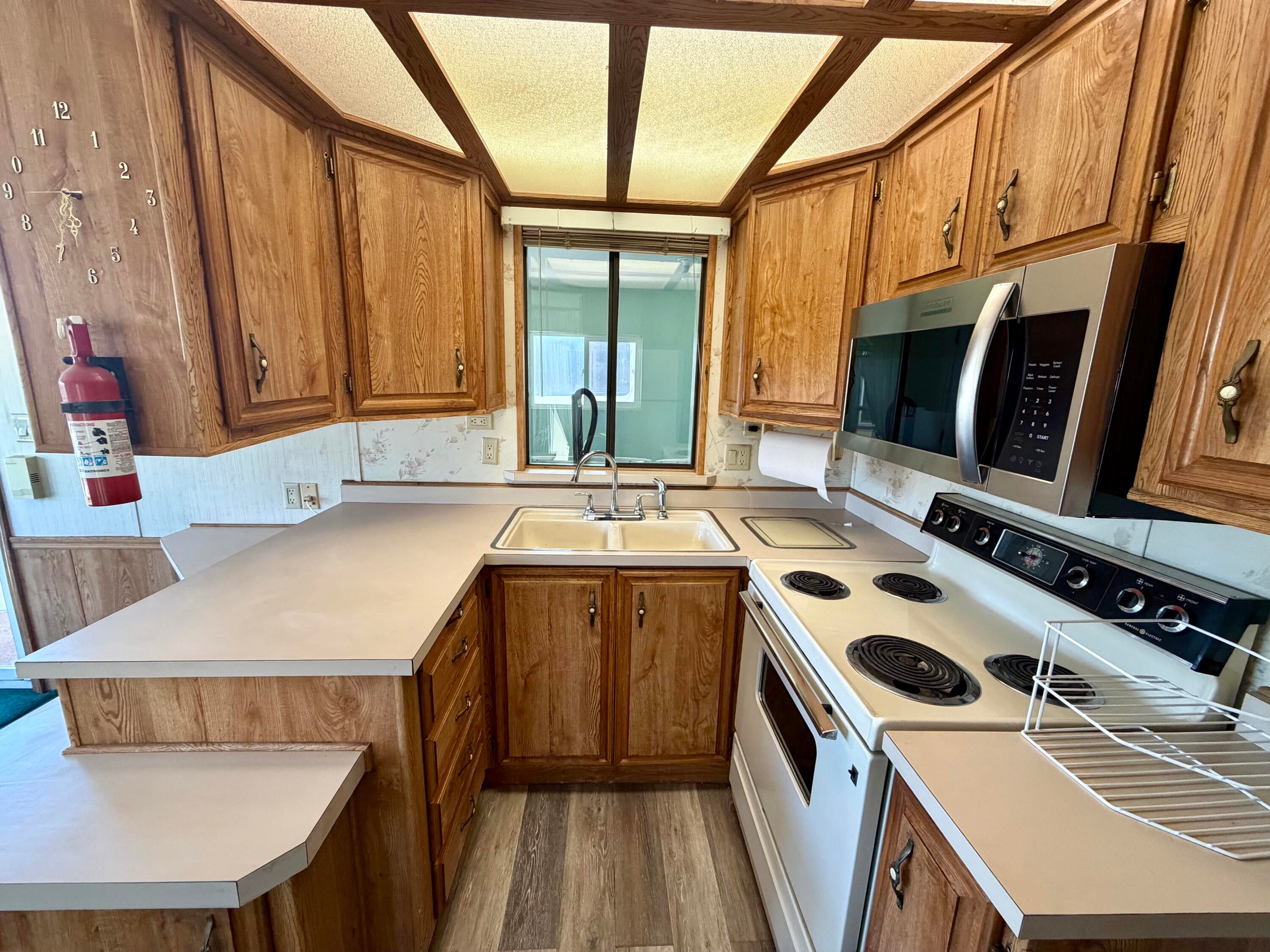 DIXIE DOWNS RV RESORT - Residential