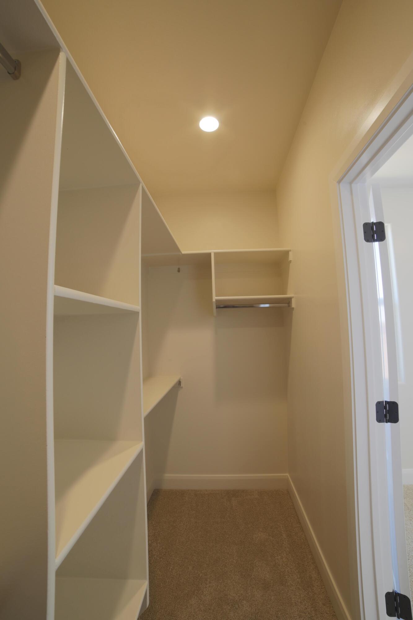 SKY VALLEY - Residential