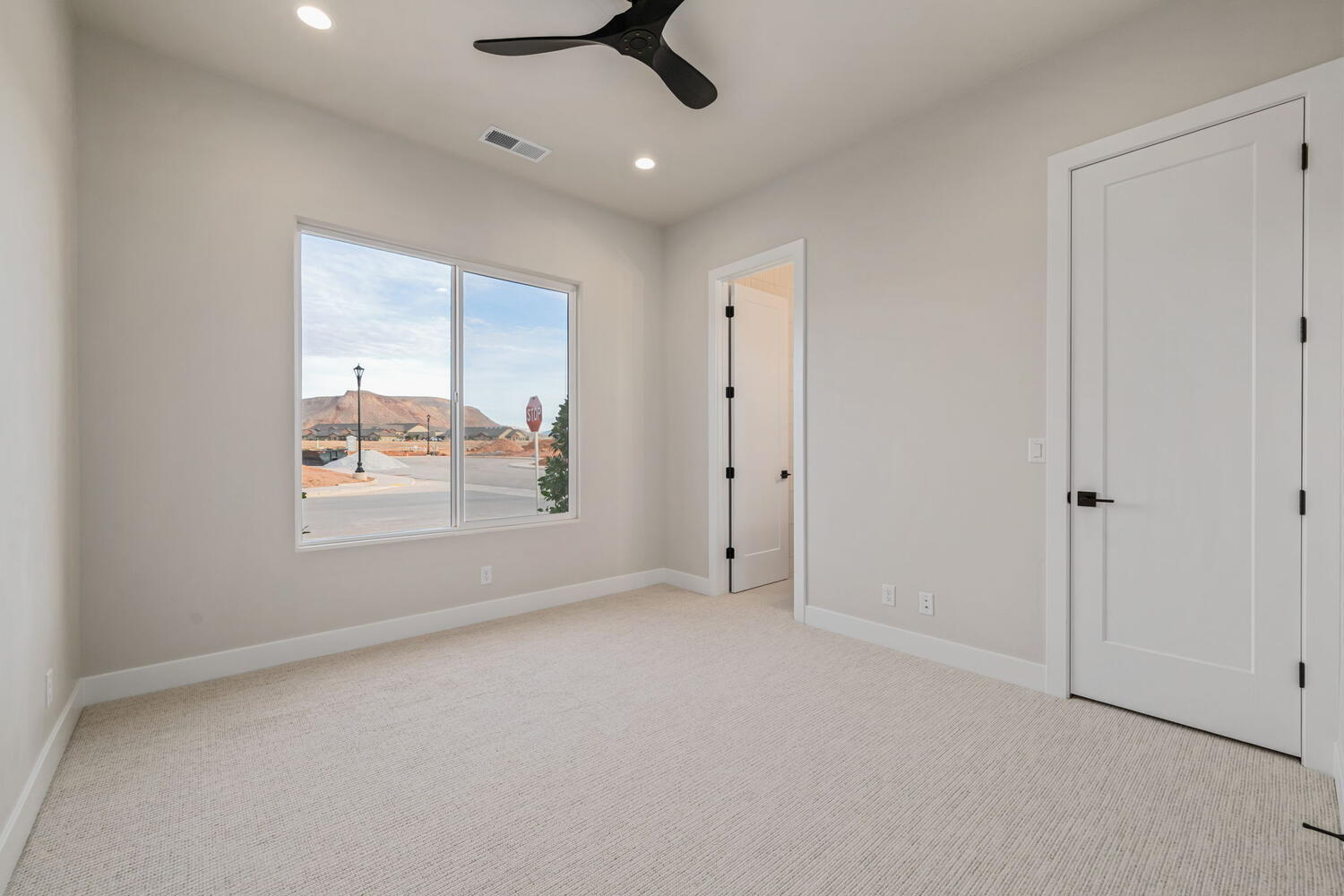 LAKESIDE STUCKI FARMS - Residential