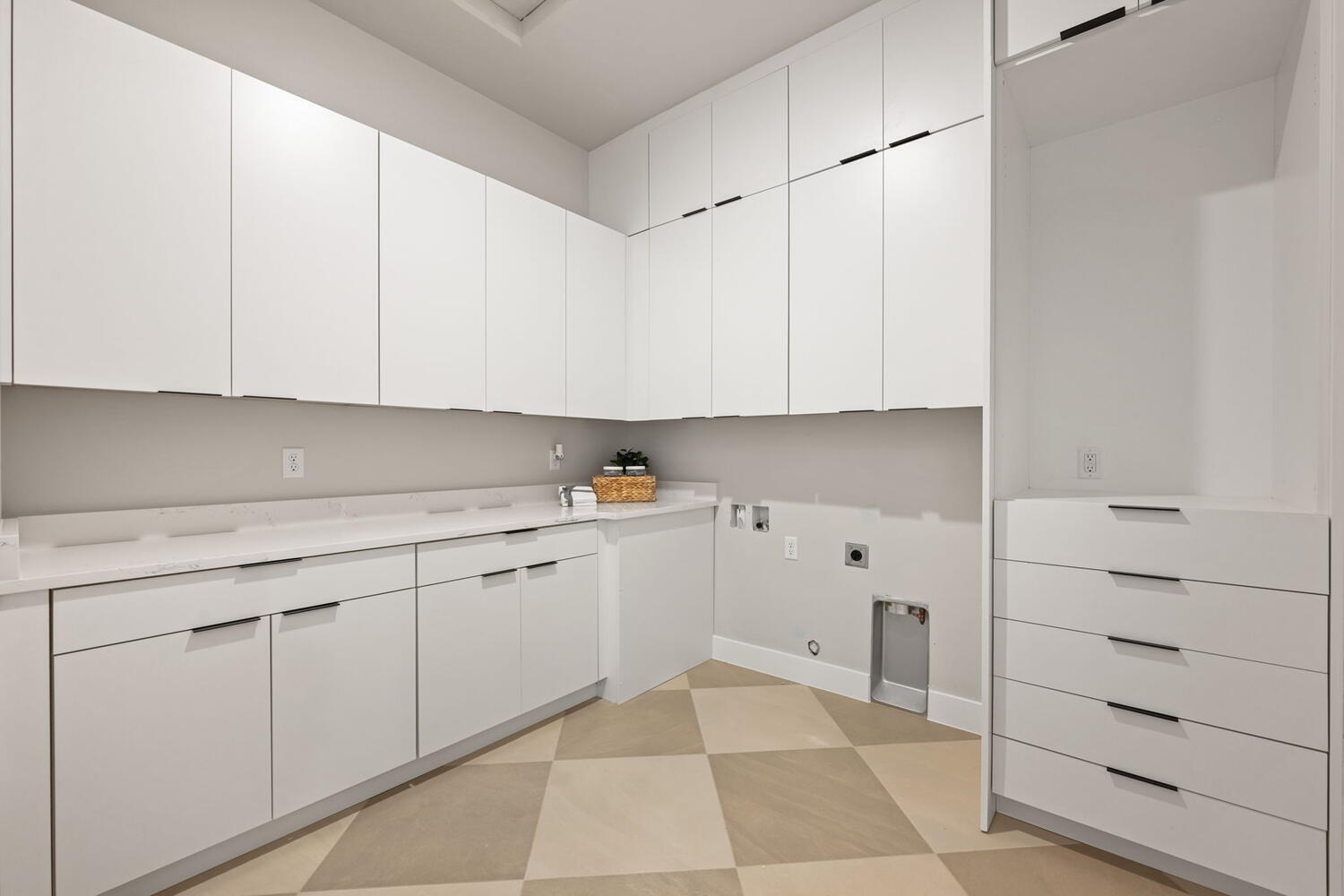 LAKESIDE STUCKI FARMS - Residential