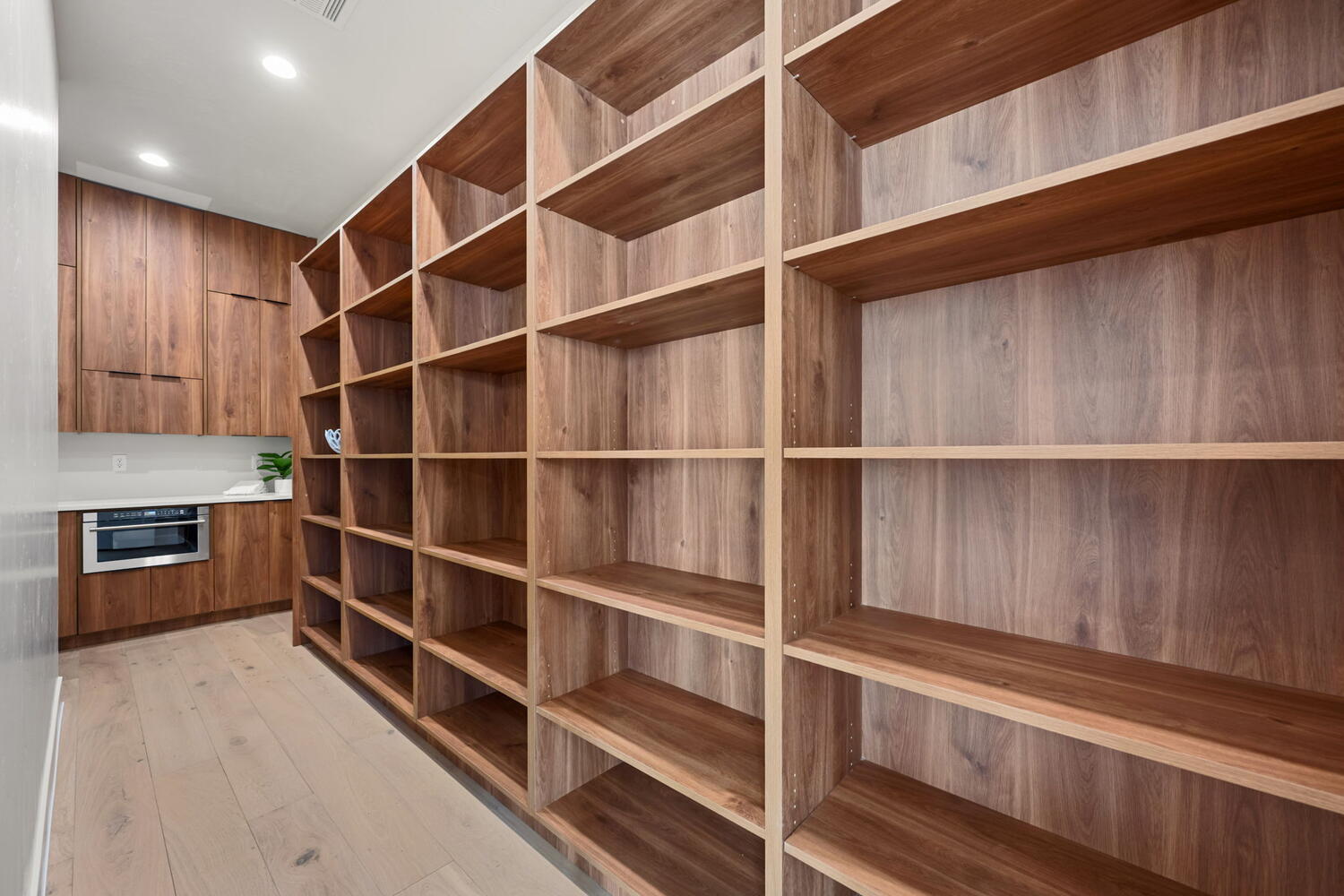 LAKESIDE STUCKI FARMS - Residential