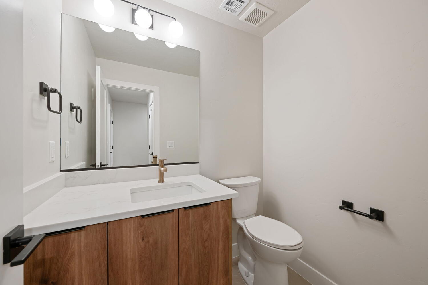 LAKESIDE STUCKI FARMS - Residential