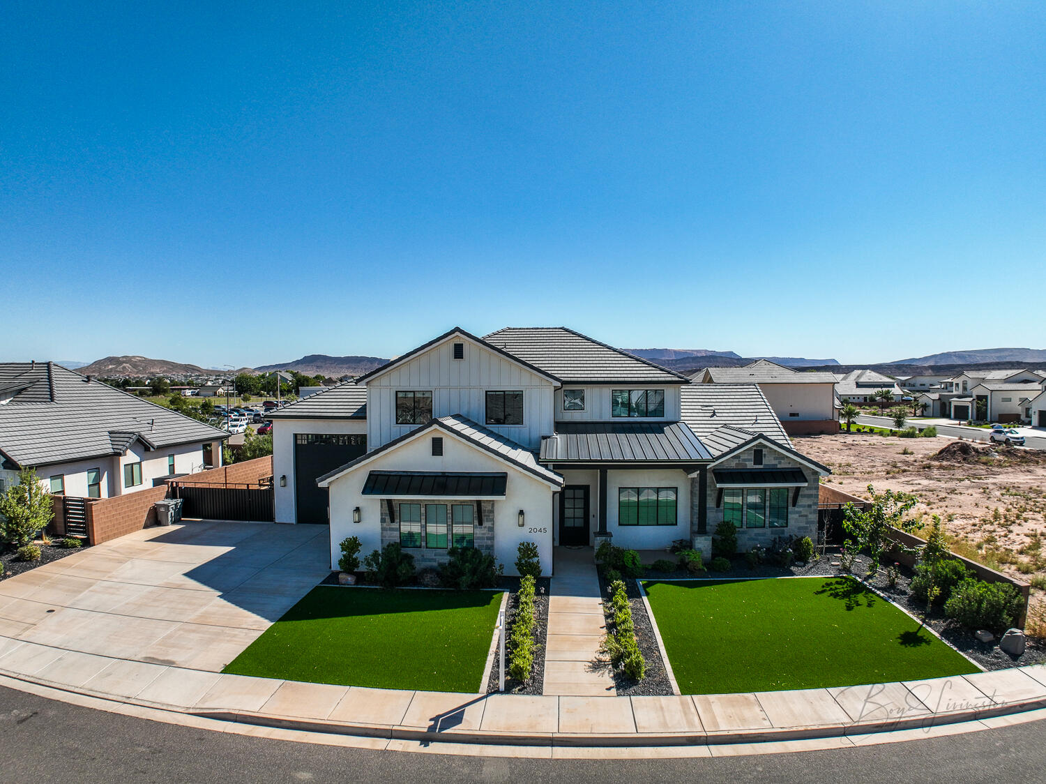 CRIMSON VISTAS - Residential