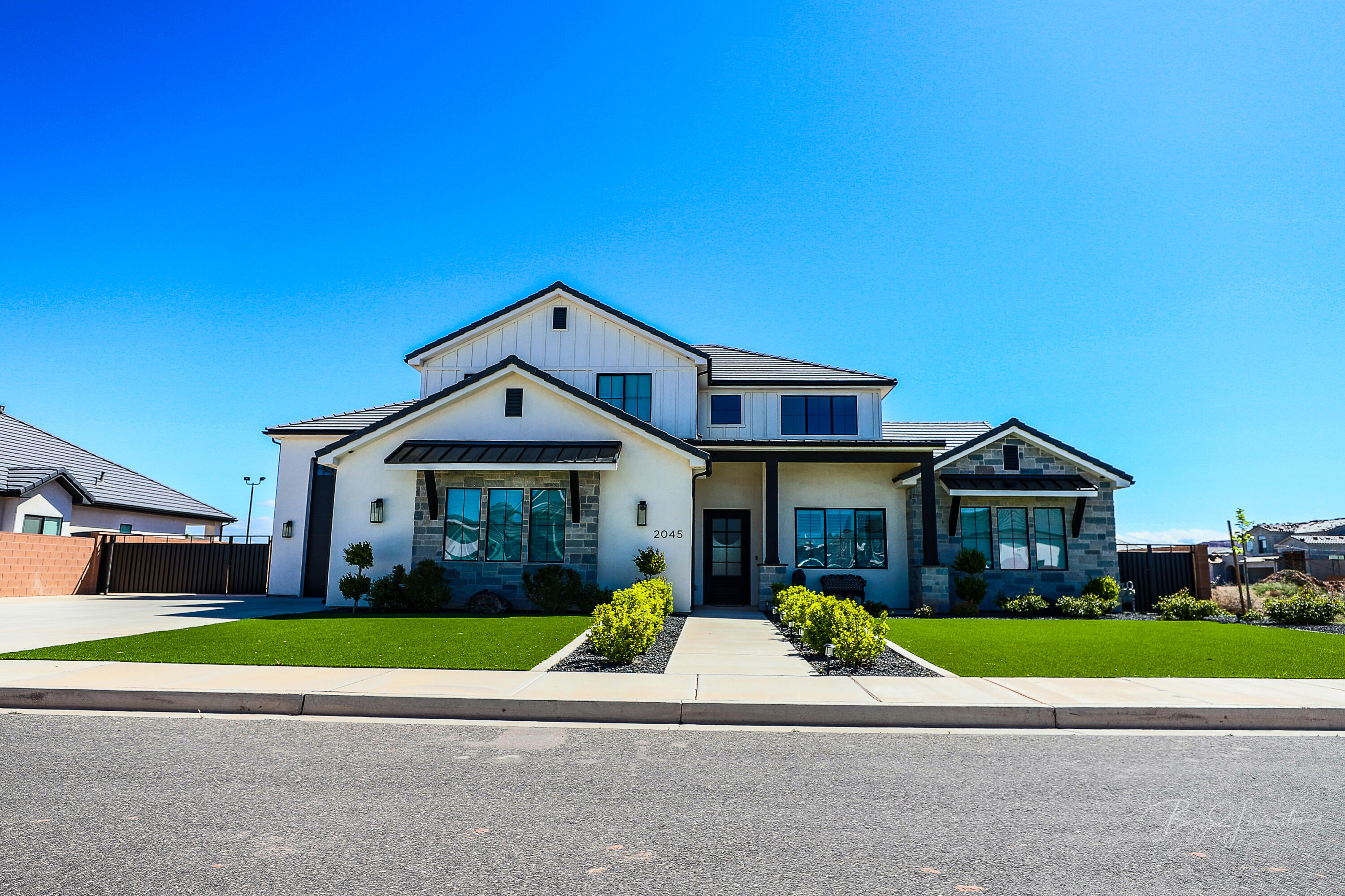 CRIMSON VISTAS - Residential