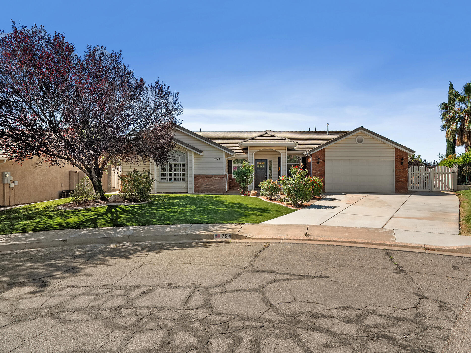 SPRING HILL ESTATES - Residential