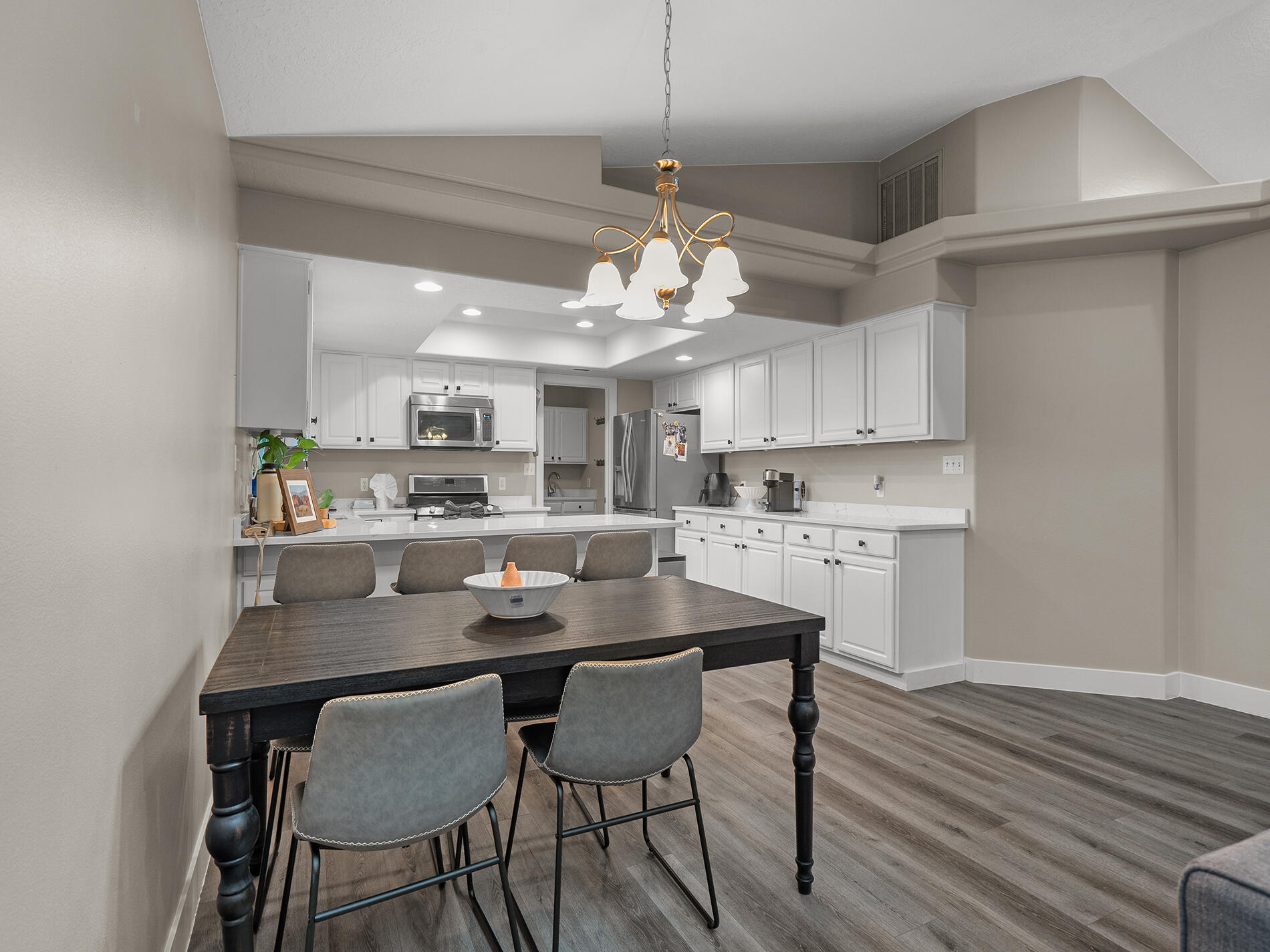 SPRING HILL ESTATES - Residential