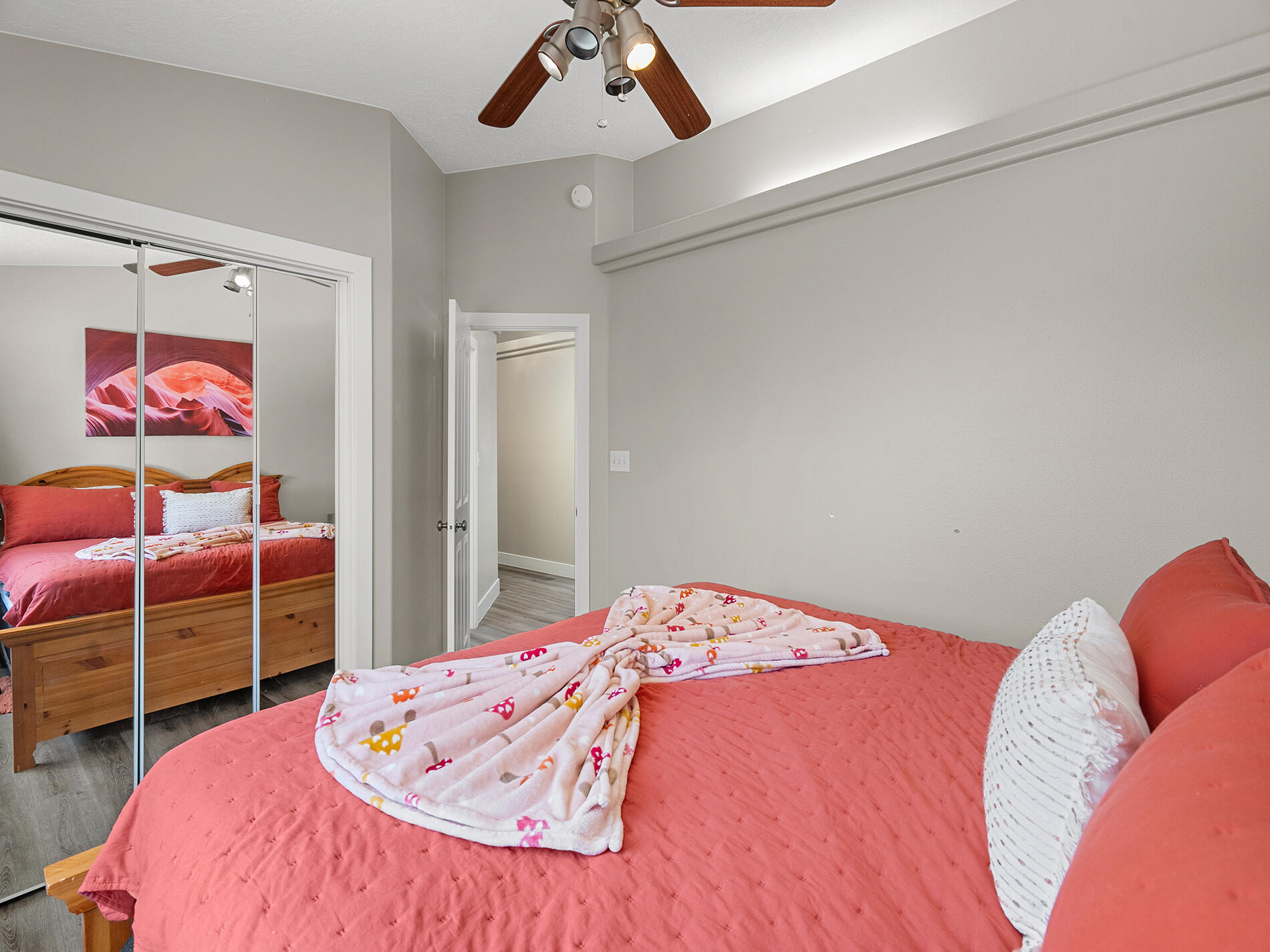 SPRING HILL ESTATES - Residential
