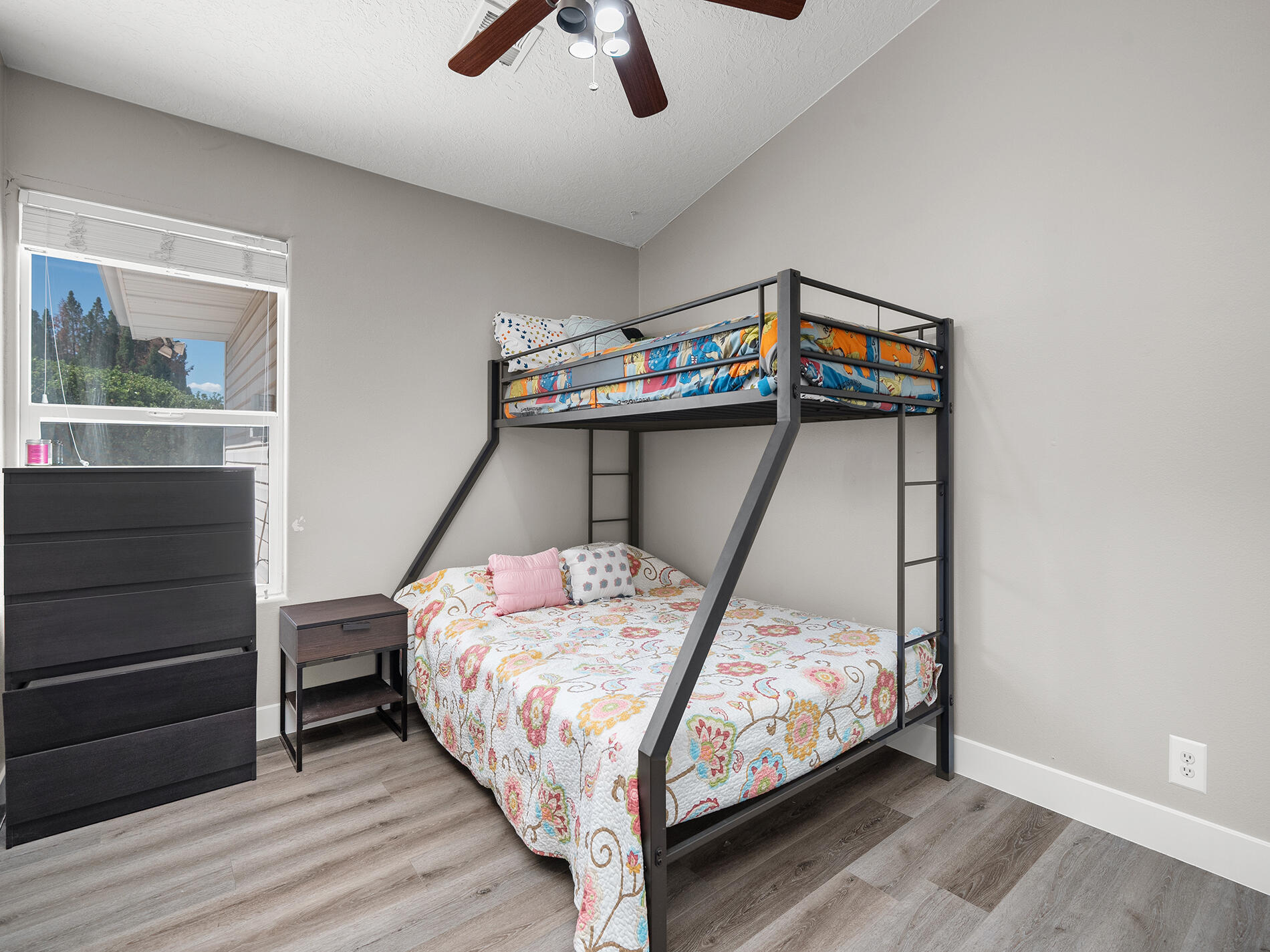 SPRING HILL ESTATES - Residential