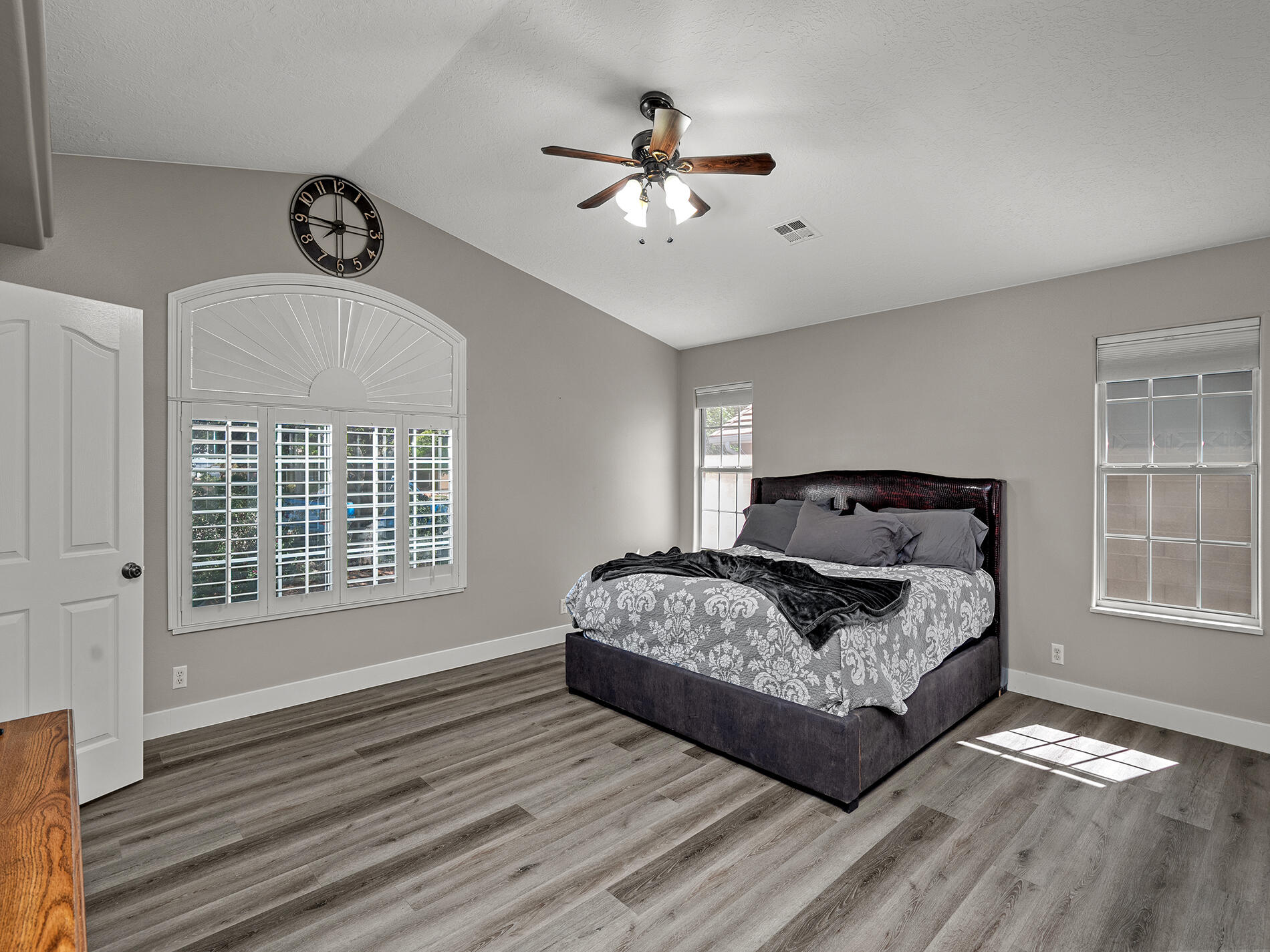 SPRING HILL ESTATES - Residential