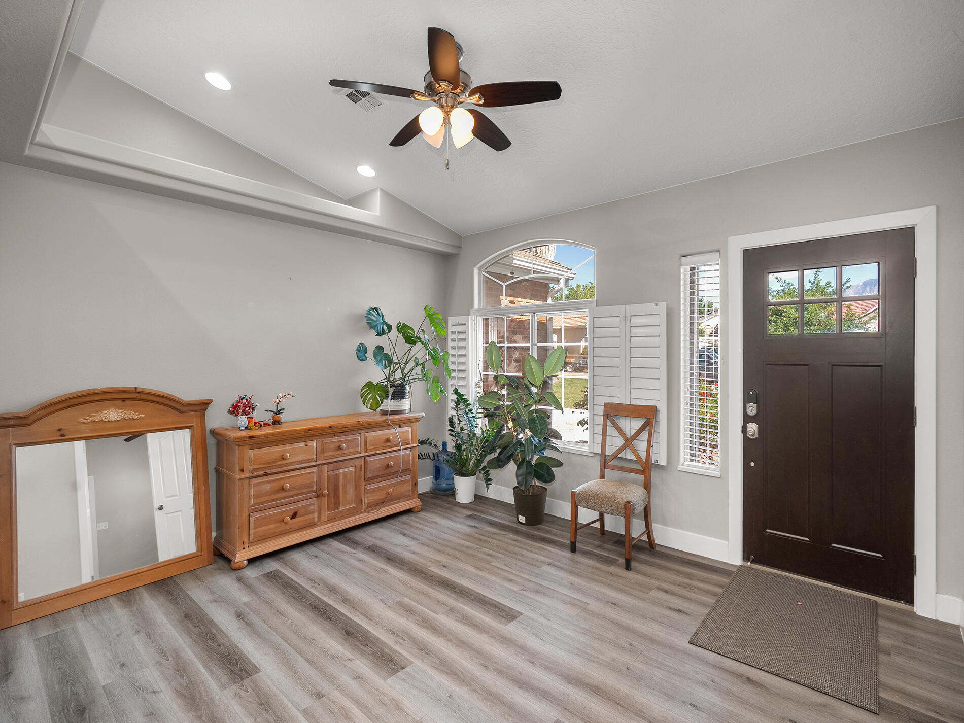 SPRING HILL ESTATES - Residential