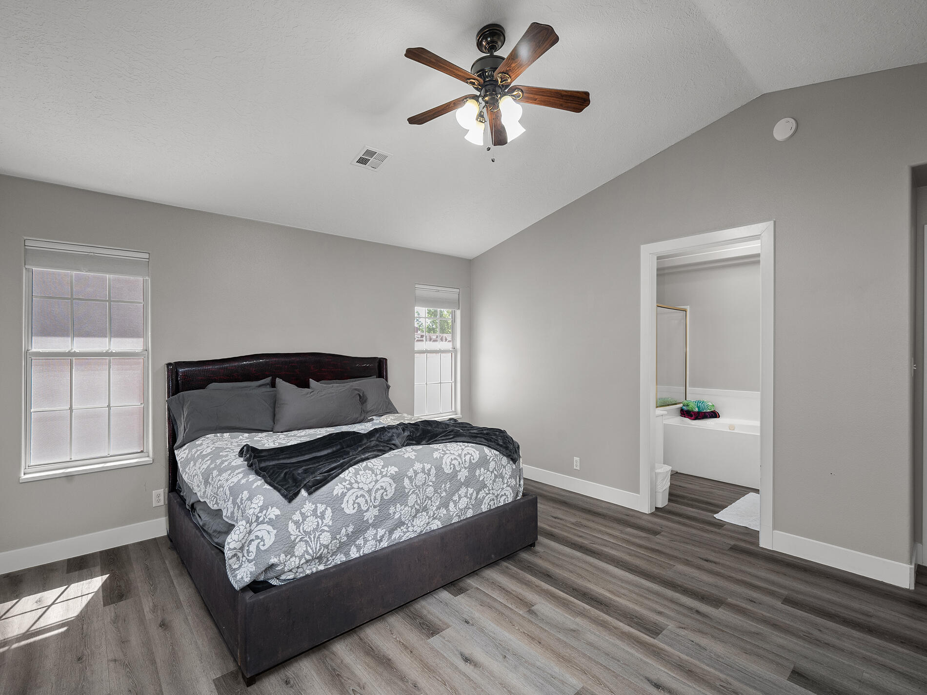 SPRING HILL ESTATES - Residential