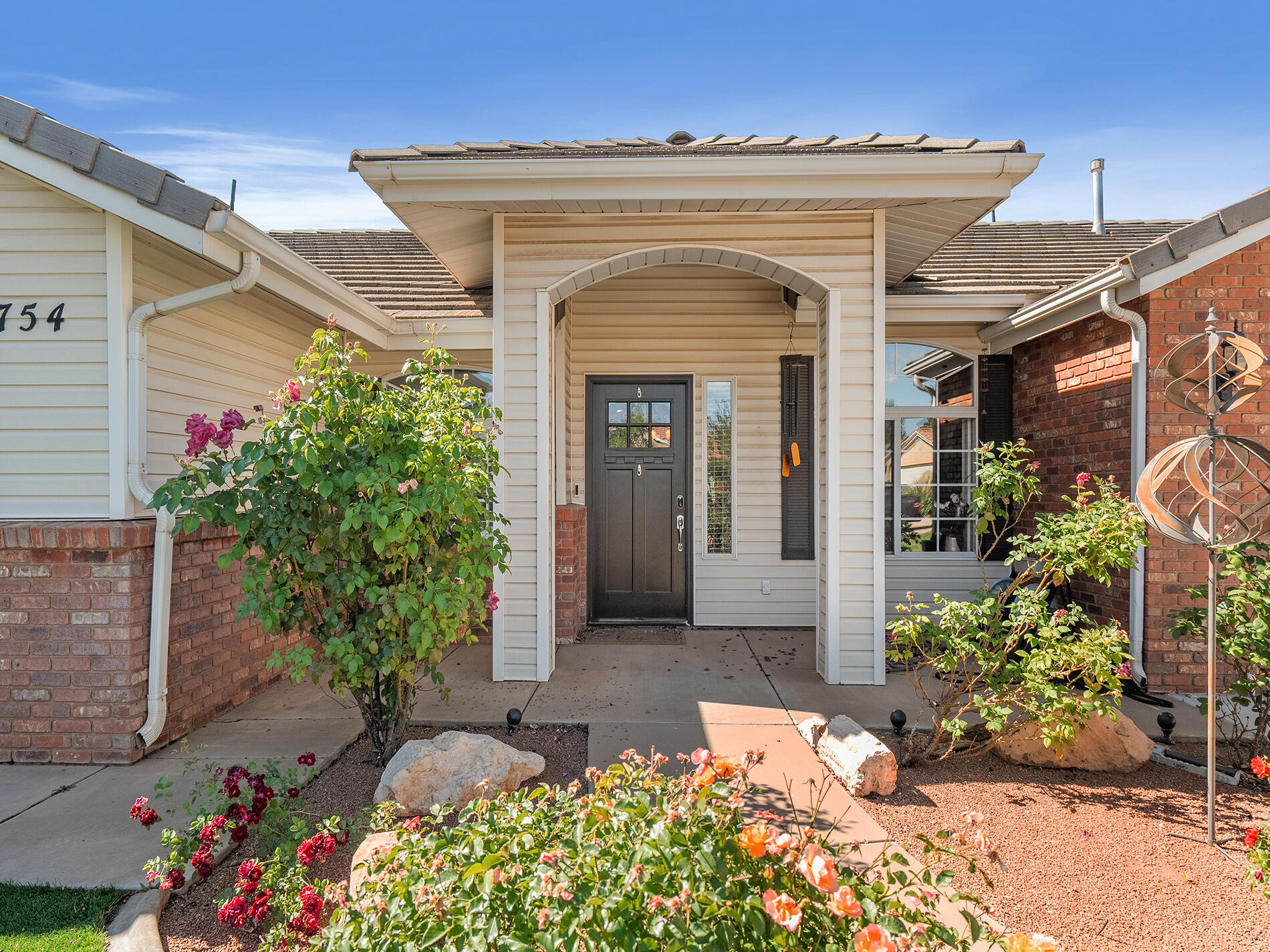 SPRING HILL ESTATES - Residential
