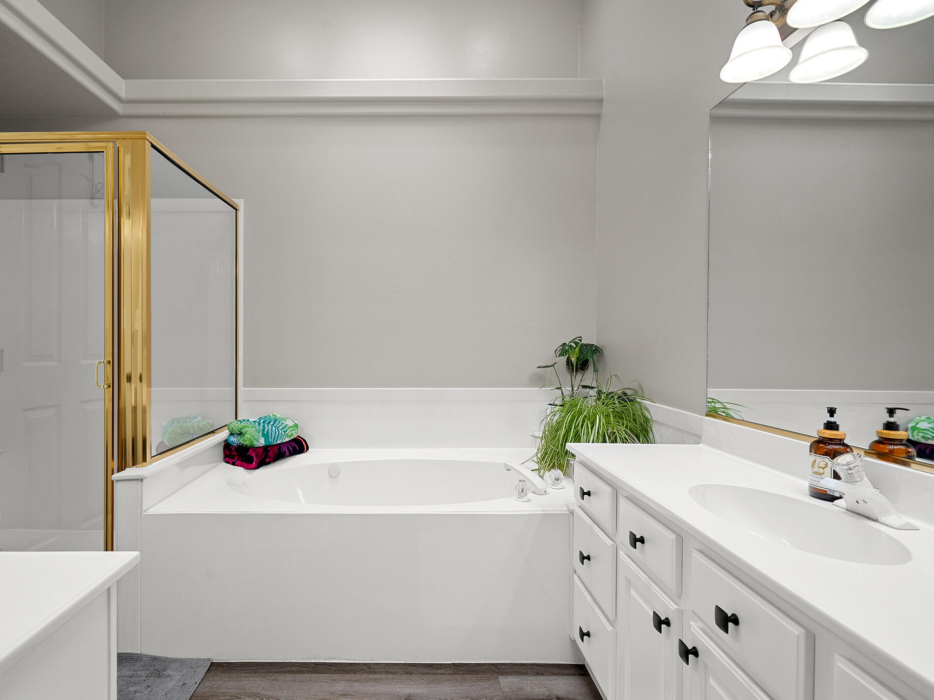 SPRING HILL ESTATES - Residential