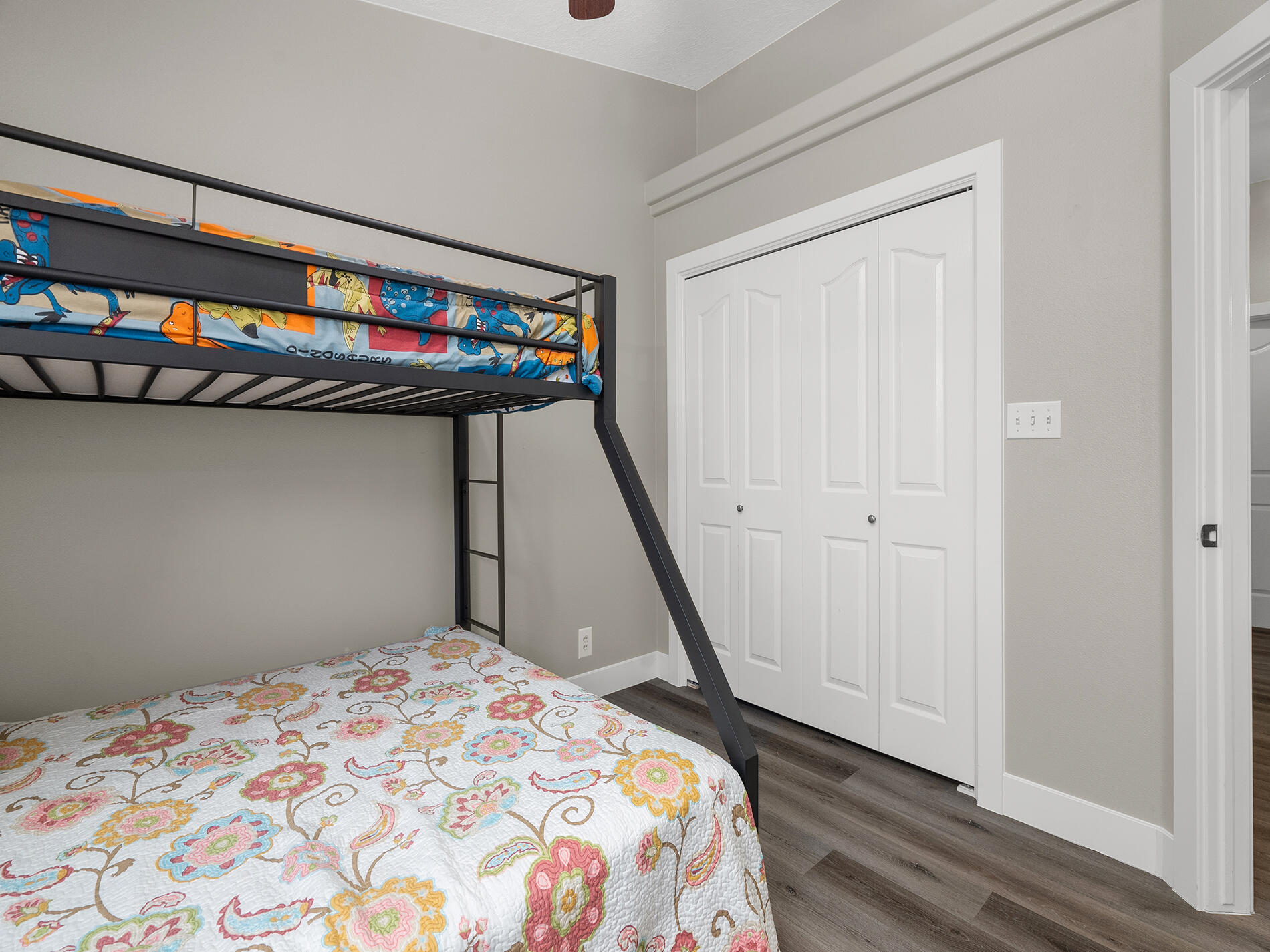 SPRING HILL ESTATES - Residential