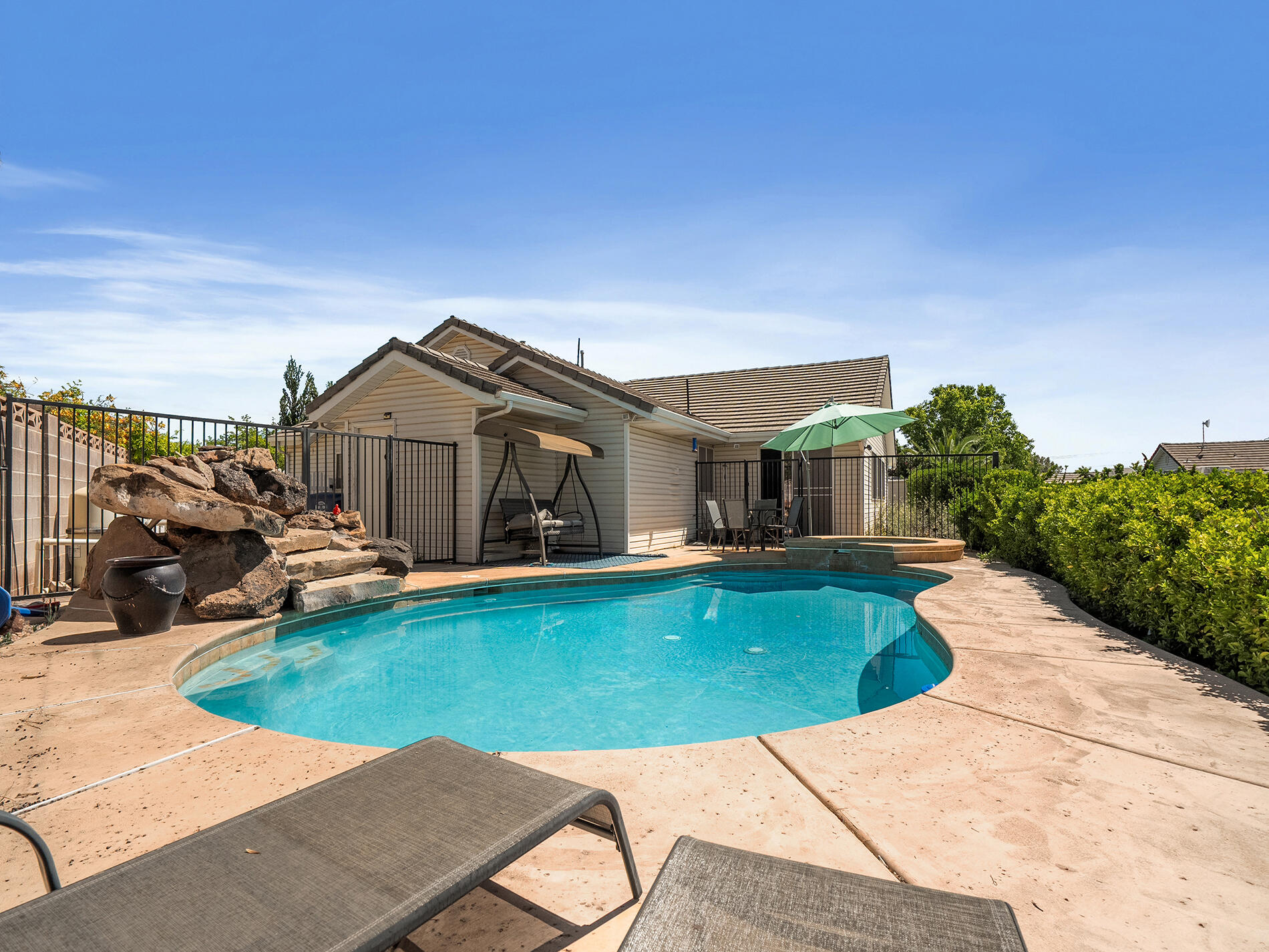 SPRING HILL ESTATES - Residential