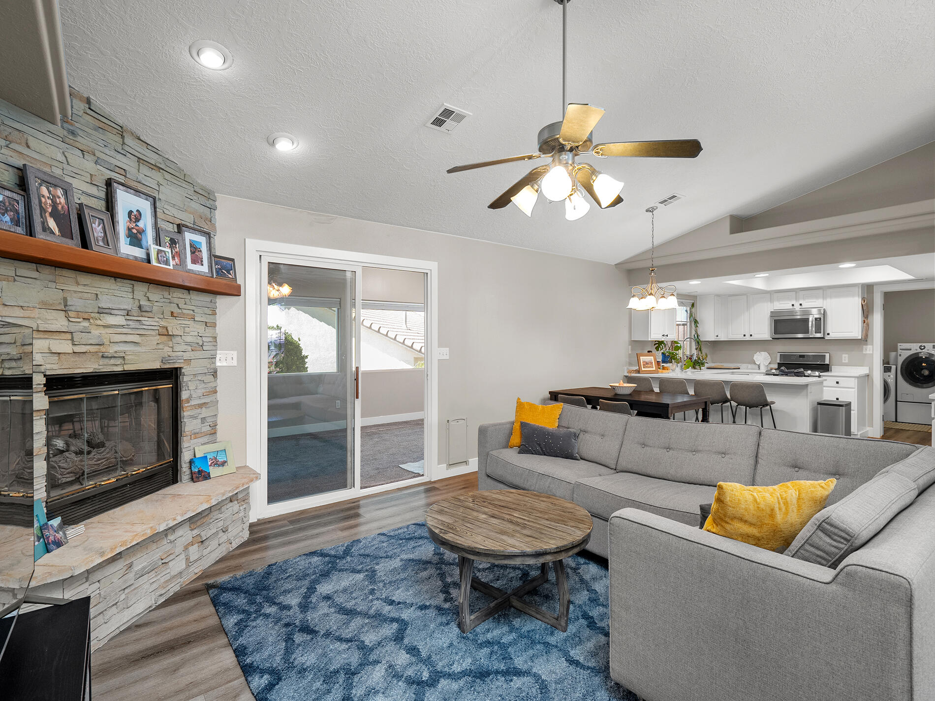 SPRING HILL ESTATES - Residential
